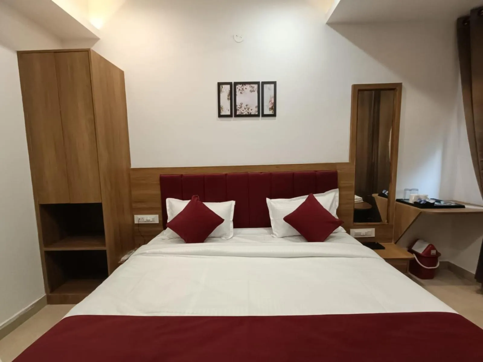 Hotel Raas Inn, New Hotel