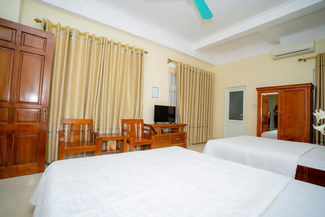 Bed in Lai Dinh Hotel