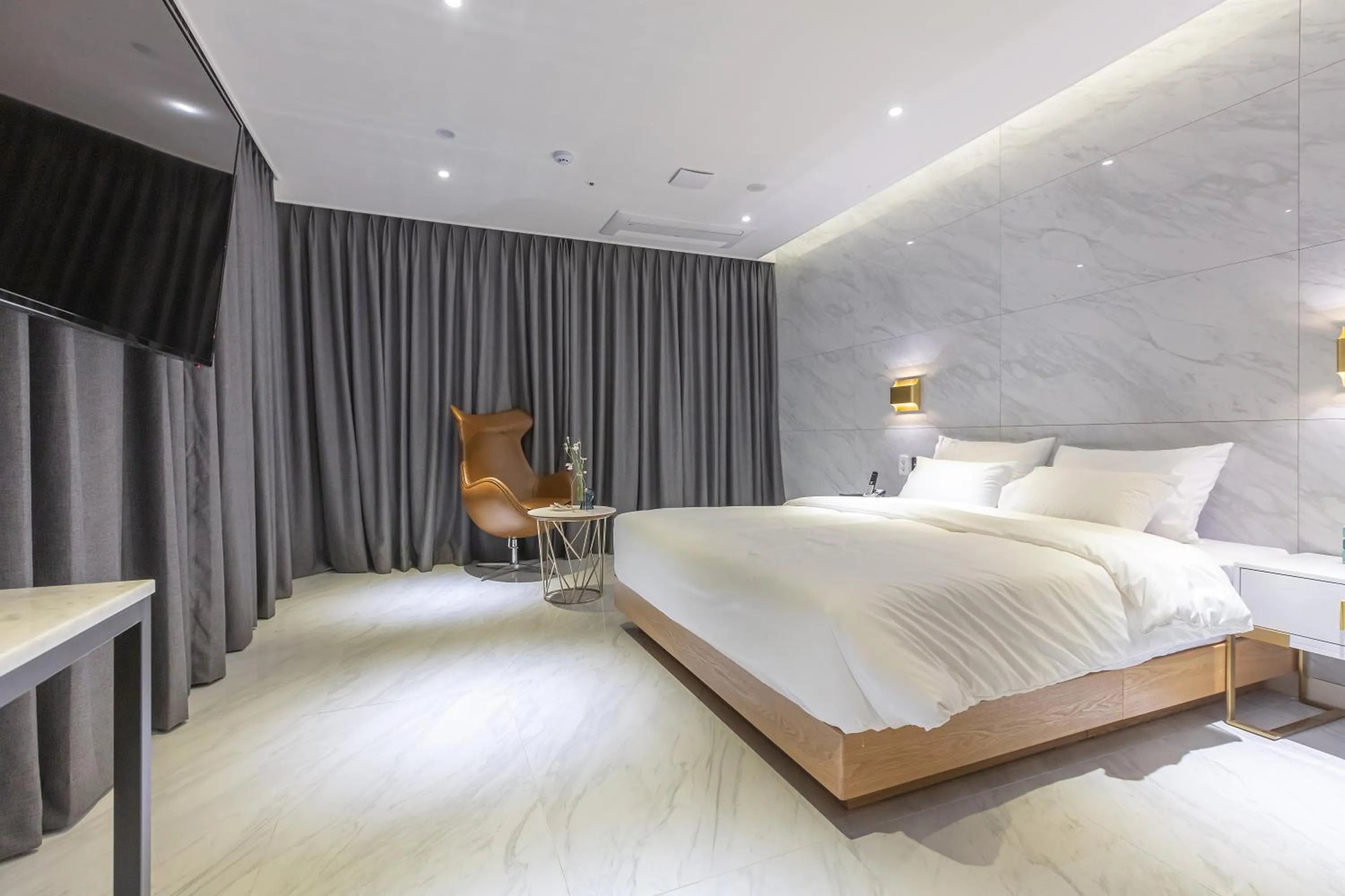 Bedroom in NOMAD HOTEL