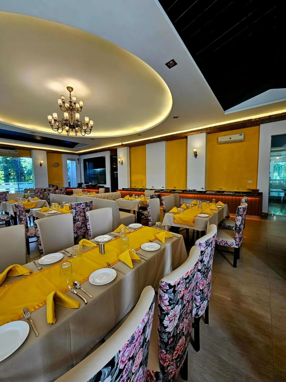 Restaurant/places to eat in Corbett Tusker Trail