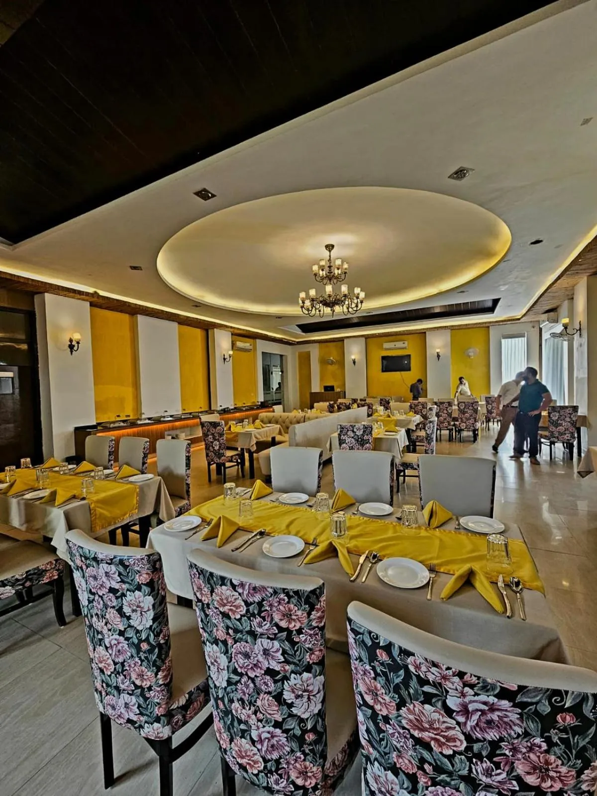 Restaurant/places to eat in Corbett Tusker Trail