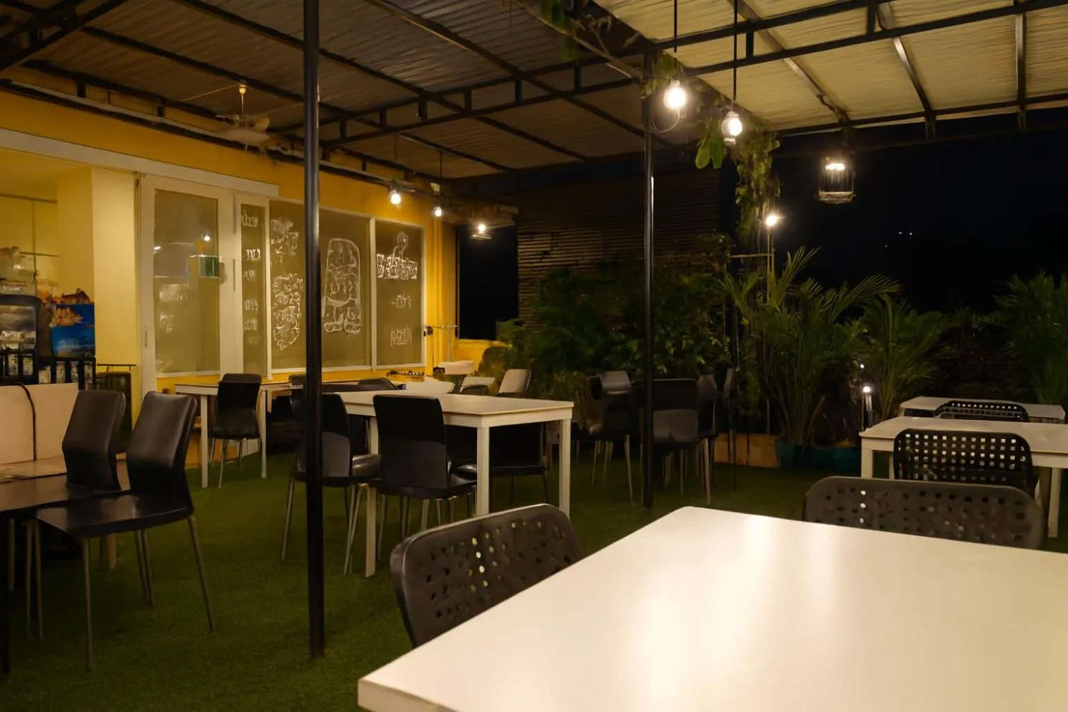 Restaurant/places to eat in Multi 88 Syariah