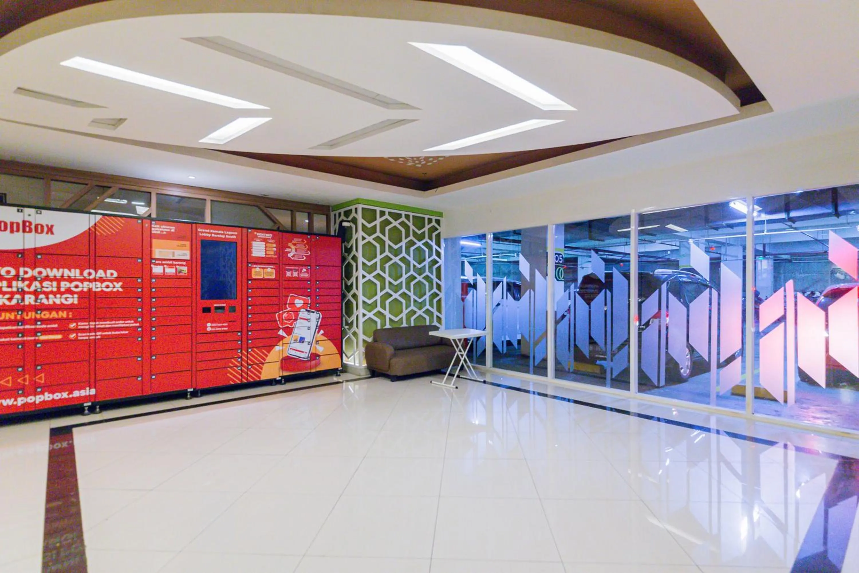 Property building in RedLiving Apartemen Grand Kamala Lagoon - Rooms 911 Tower Barclay South with Netflix