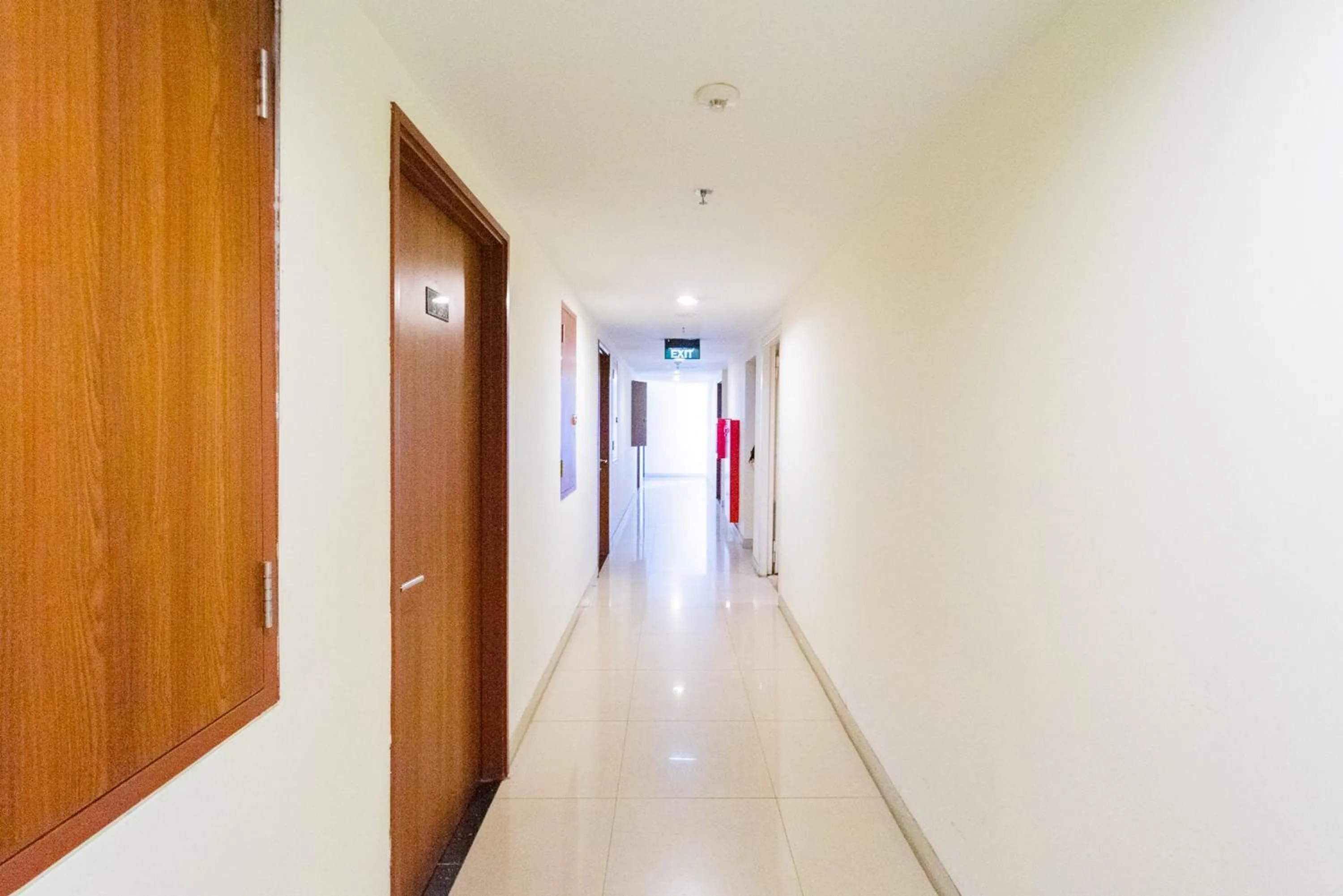 Property building in RedLiving Apartemen Grand Kamala Lagoon - Rooms 911 Tower Barclay South with Netflix