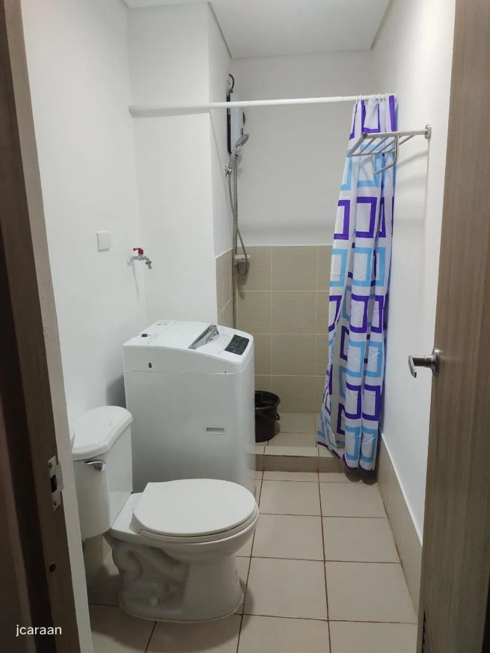 Shower in Happy Stays B - End Unit Greenery View at SMDC Hope Residences