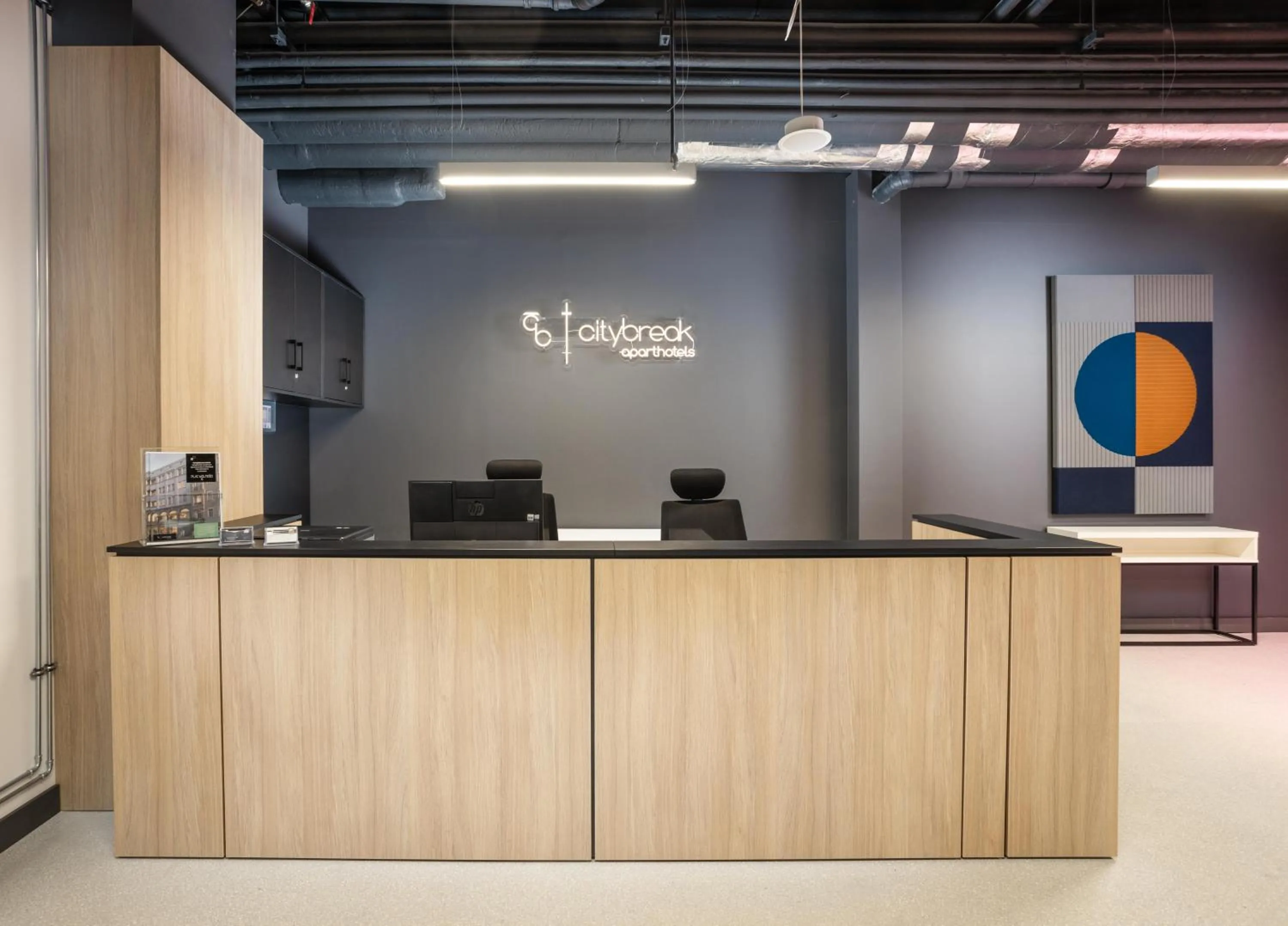 Lobby or reception in Aparthotel City Break Plac Wolności 6