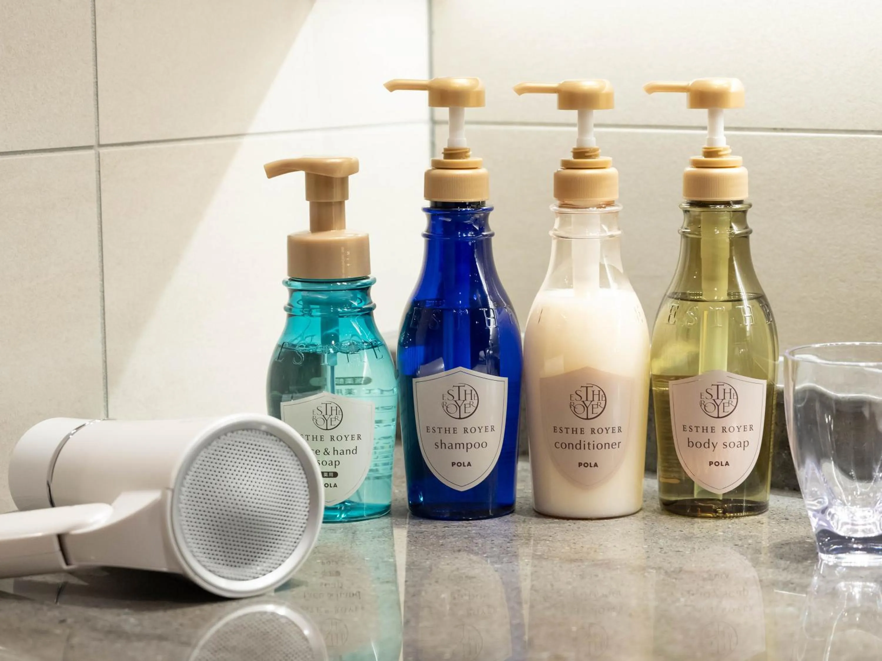 room service in insomnia KYOTO OIKE