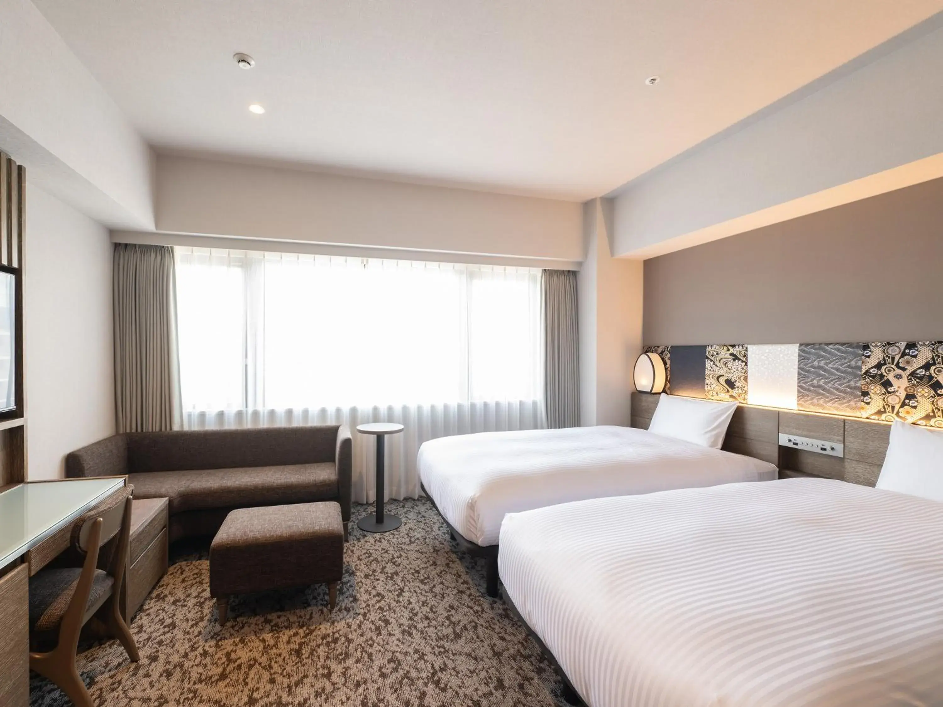 Photo of the whole room, Bed in insomnia KYOTO OIKE Photo of the whole room, Bed in insomnia KYOTO OIKE