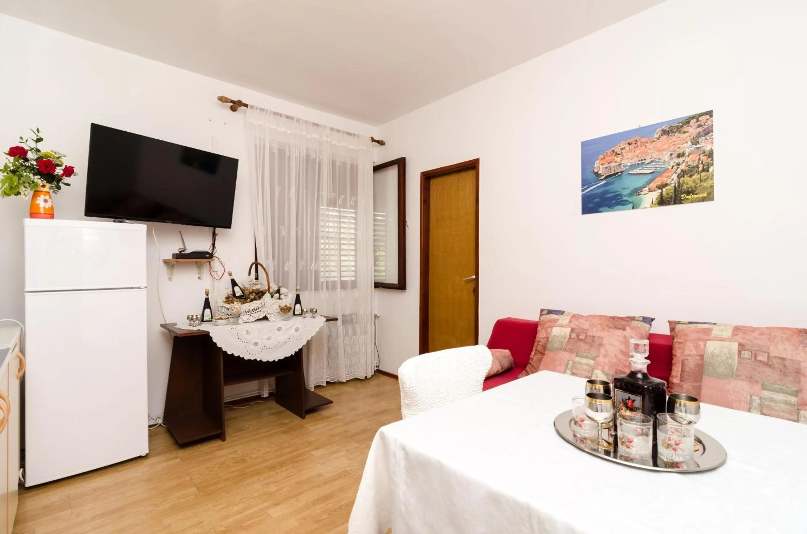 Guest House Kola