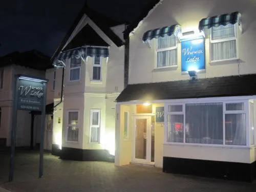 Facade/entrance in Warwick Lodge