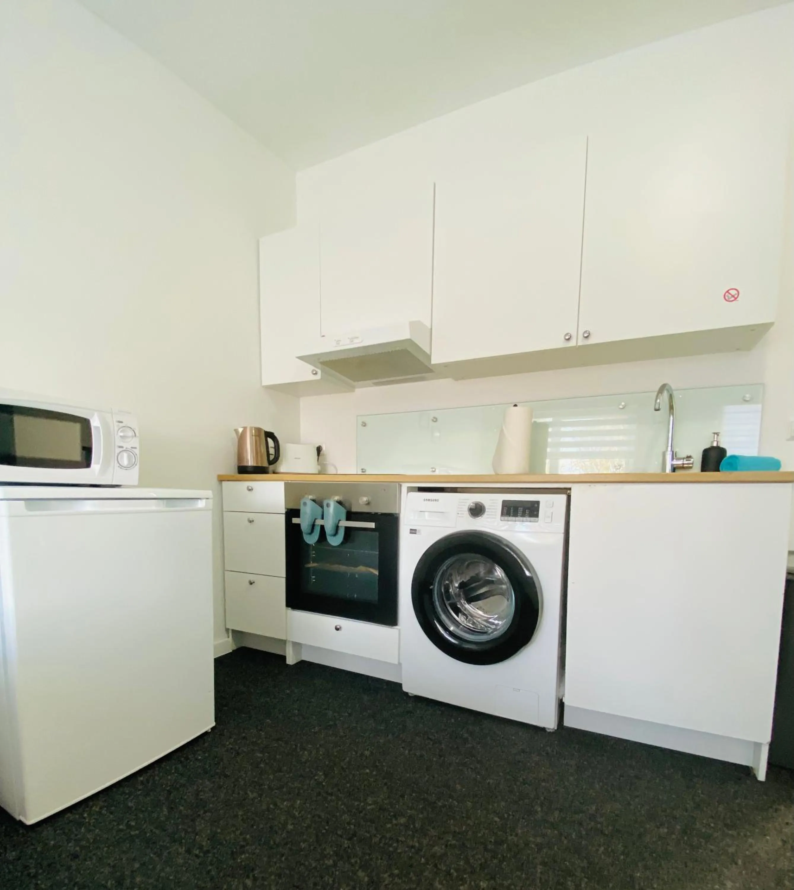 Kitchen or kitchenette in Easy Stay