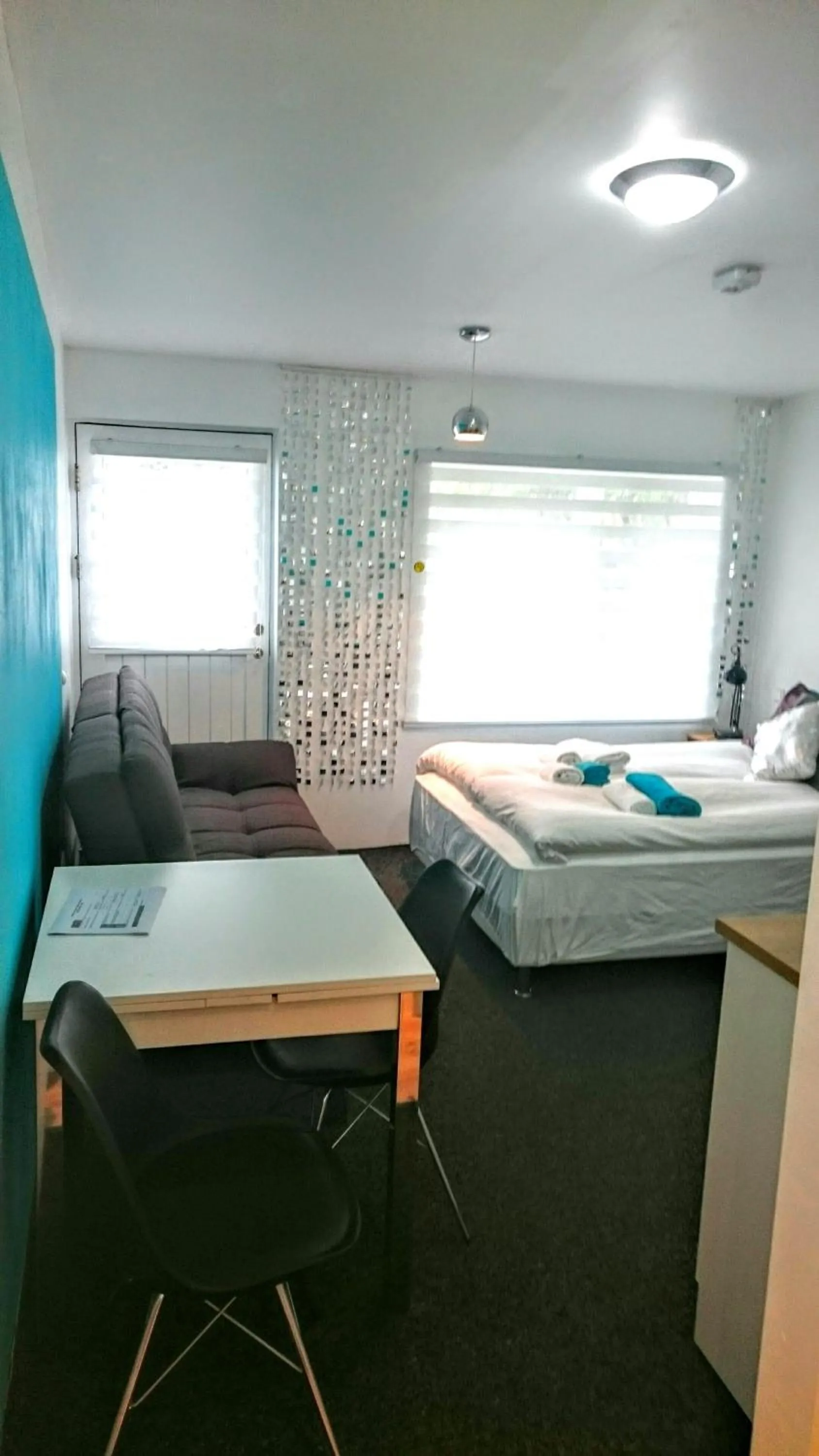 Triple Room with Private Bathroom in Easy Stay