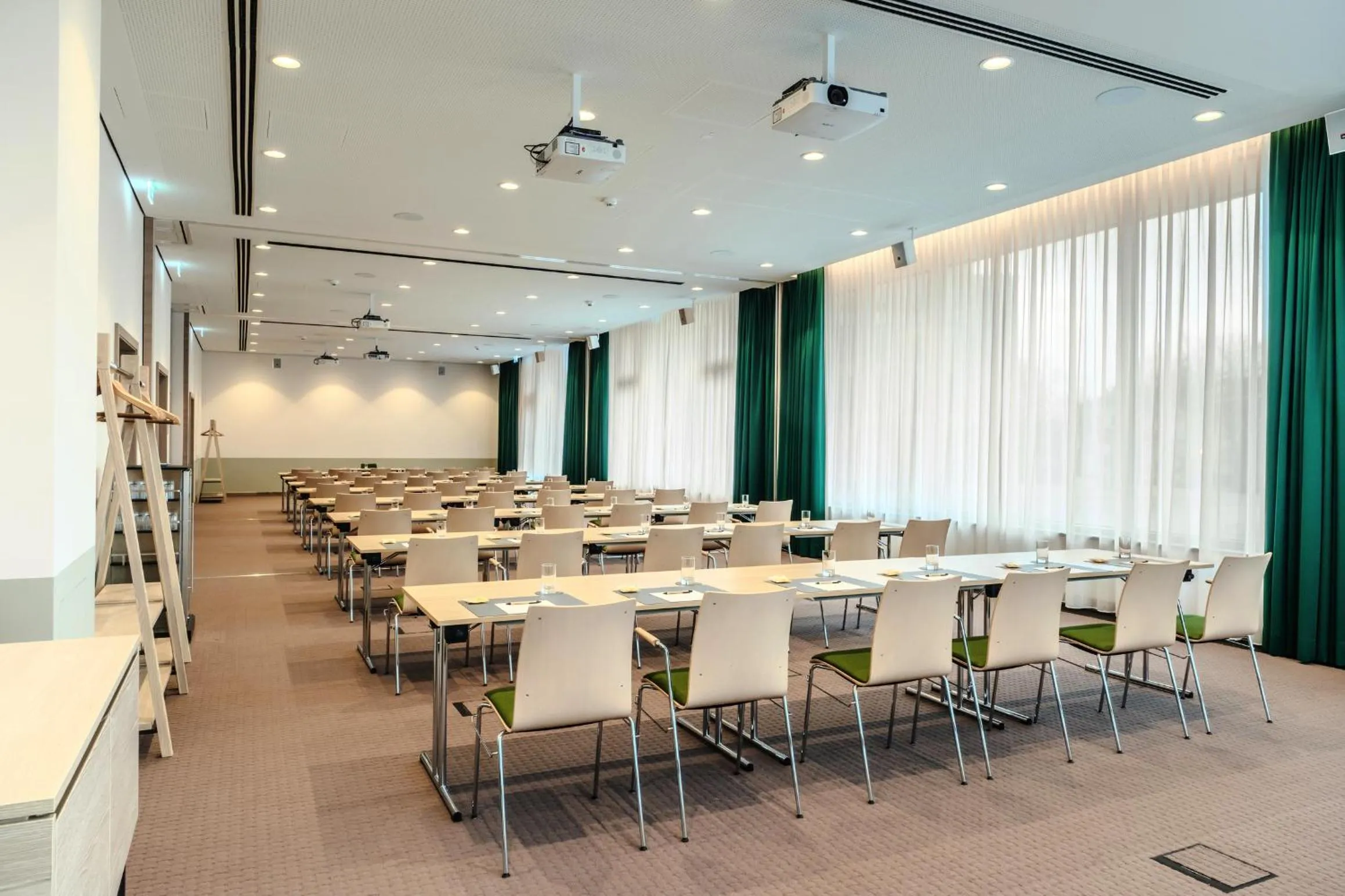 Meeting/conference room in IntercityHotel Lübeck
