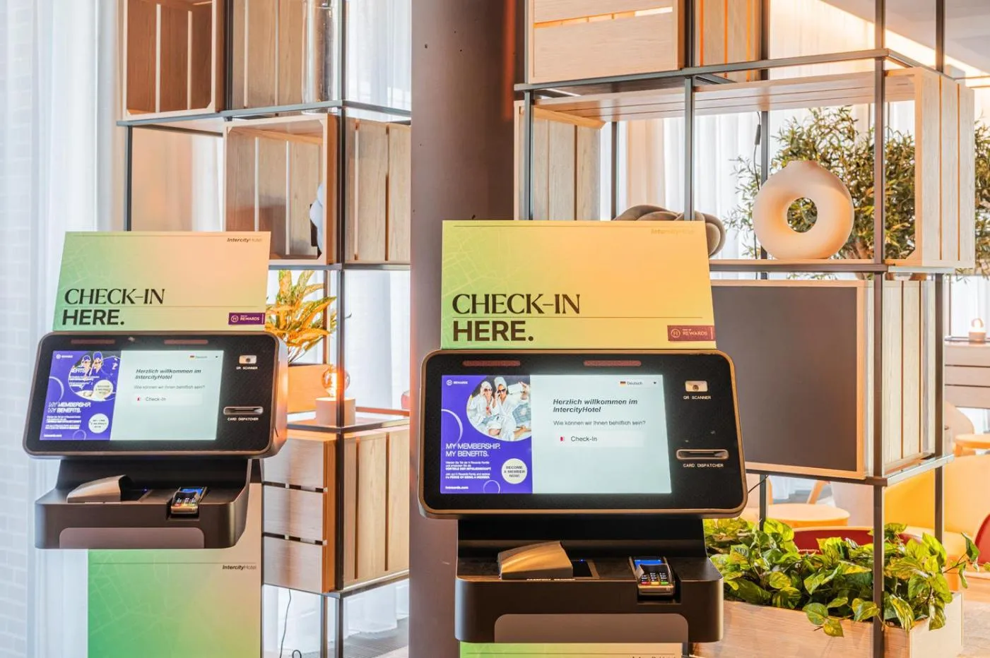 Lobby or reception in IntercityHotel Lübeck