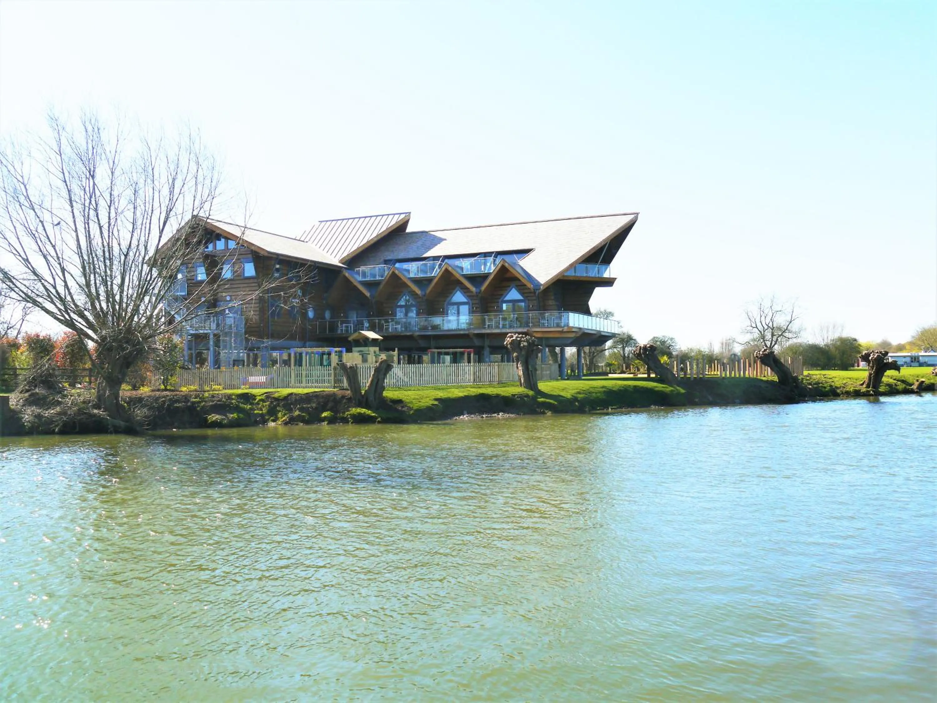 Restaurant/places to eat in Bend in the River Lodge