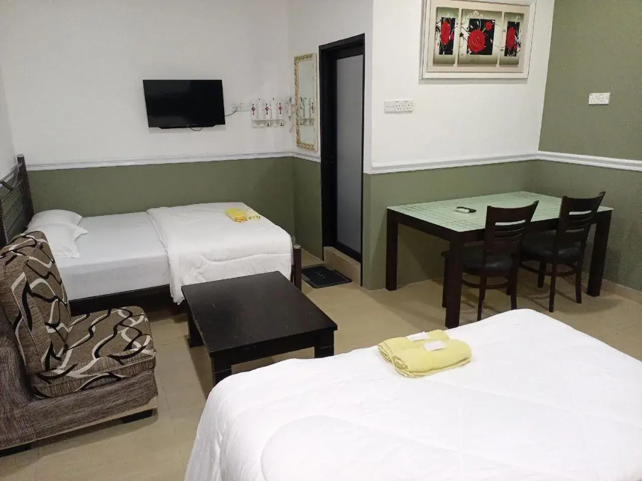 Bedroom, Bed in Hotel Seri Intan Tampin Bedroom, Bed in Hotel Seri Intan Tampin