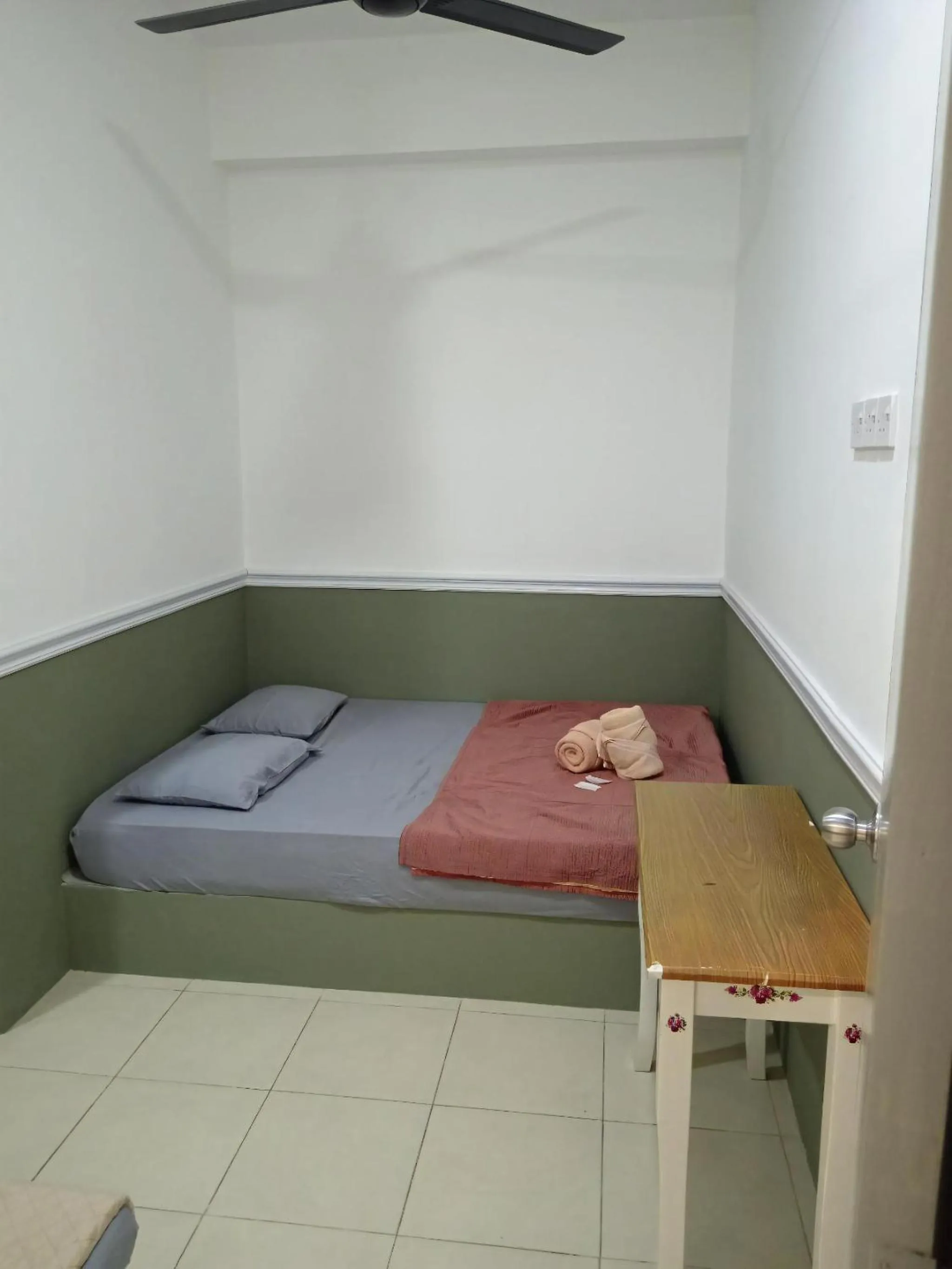 Bedroom, Bed in Hotel Seri Intan Tampin