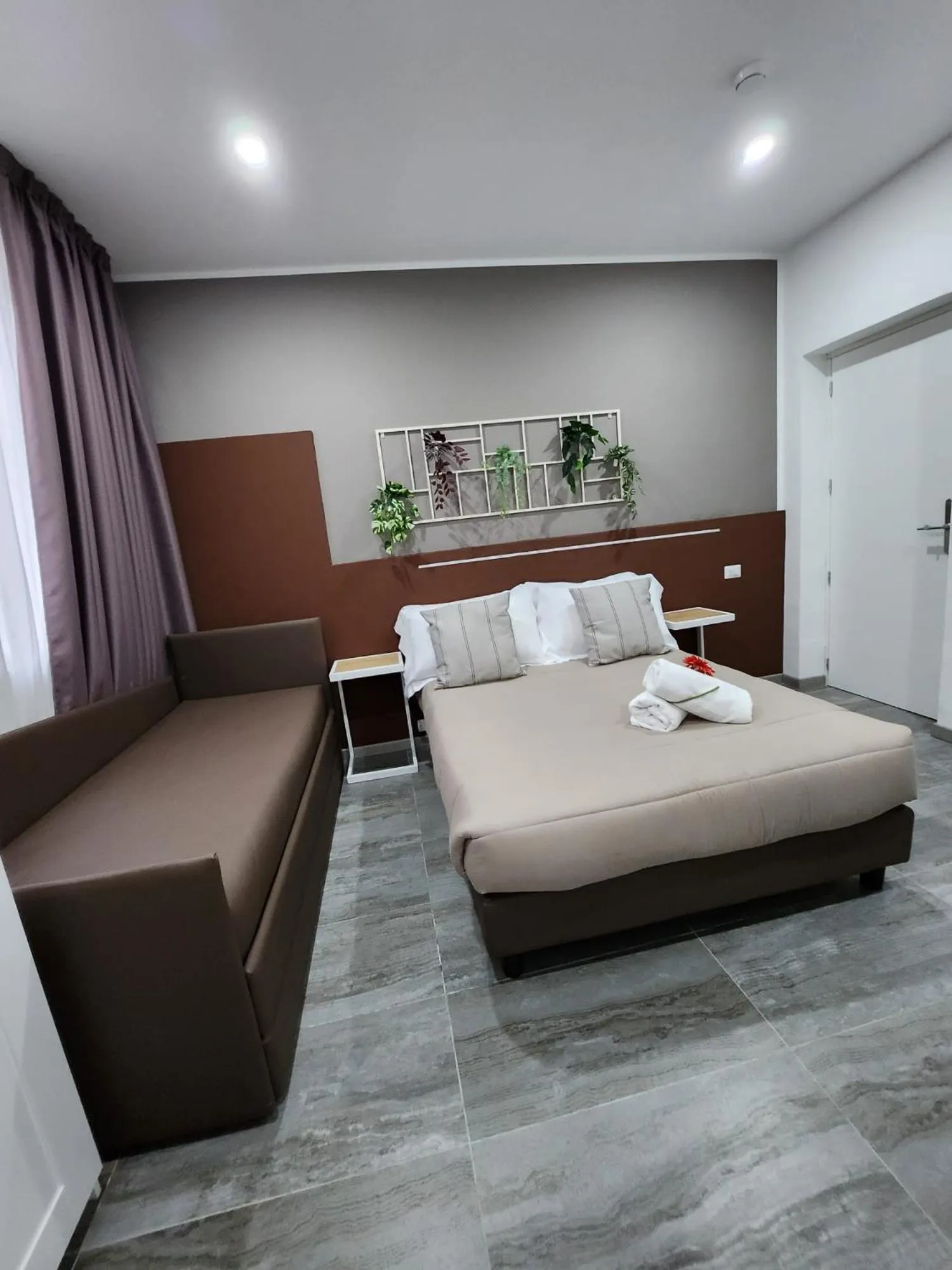 Photo of the whole room, Bed in Hotel apartments Crisvan