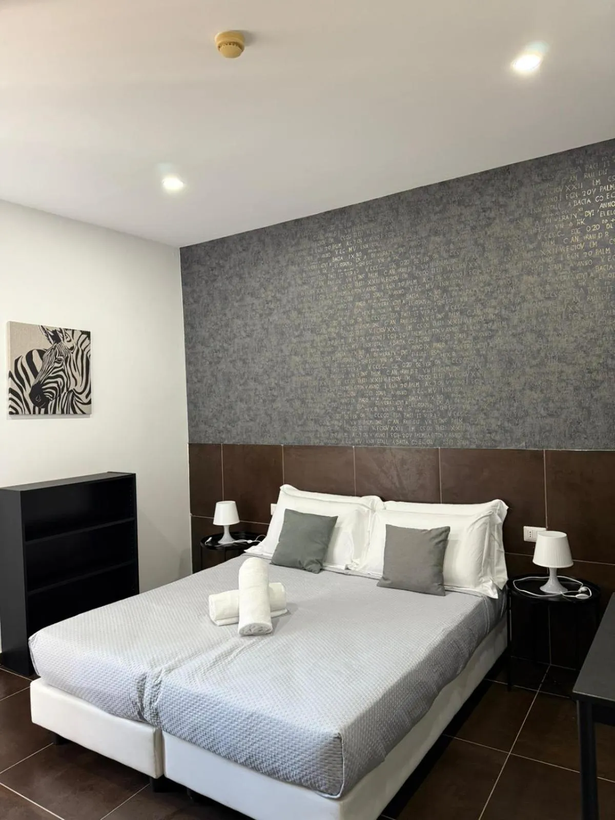 Bed in Hotel apartments Crisvan