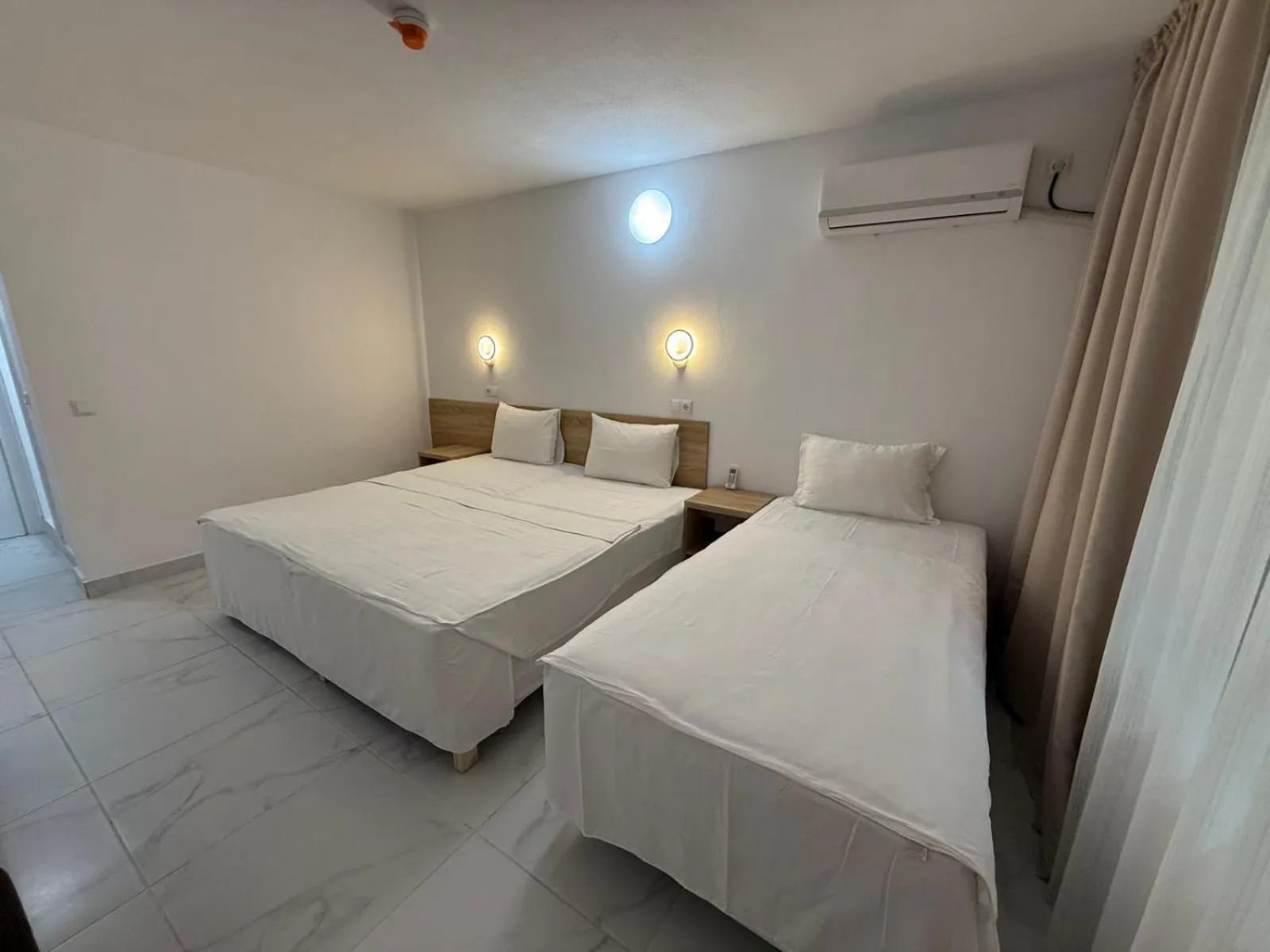 Photo of the whole room, Bed in Hotel Ancora