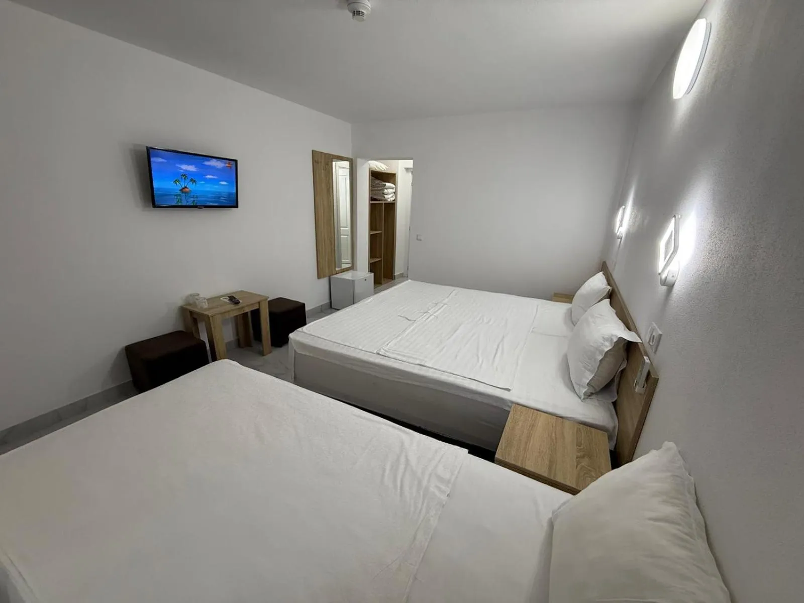 TV and multimedia, Bed in Hotel Ancora