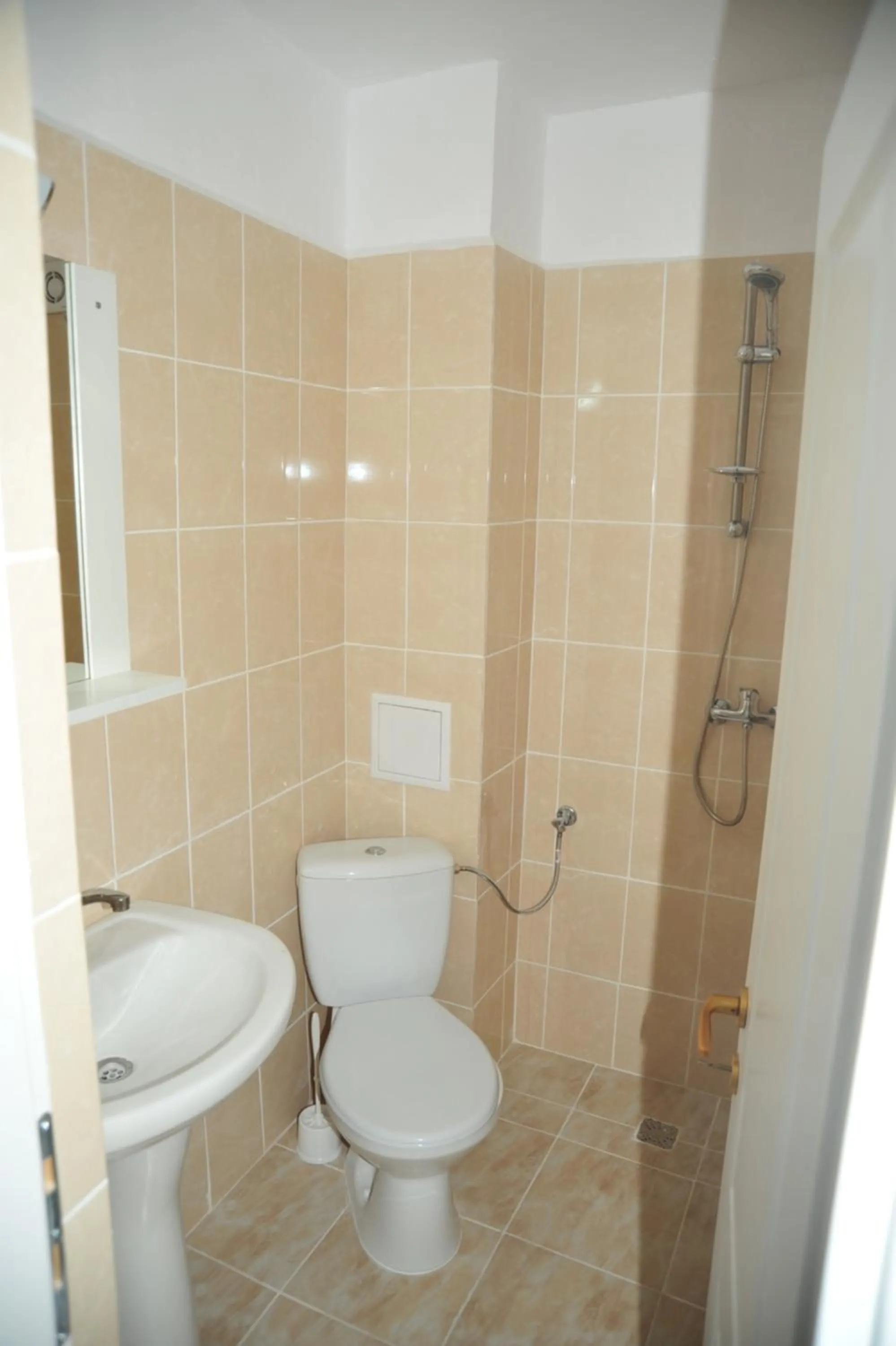 Shower in Hotel Ancora