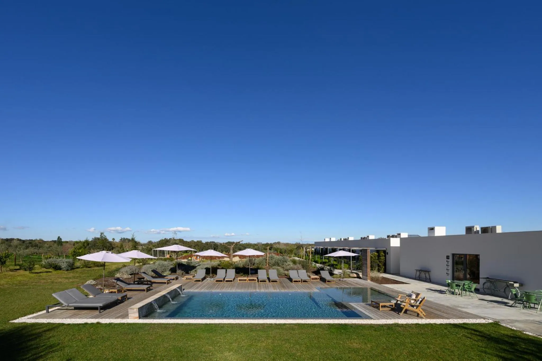 Pool view in Quinta da Amendoeira - Évora - The Farmhouse