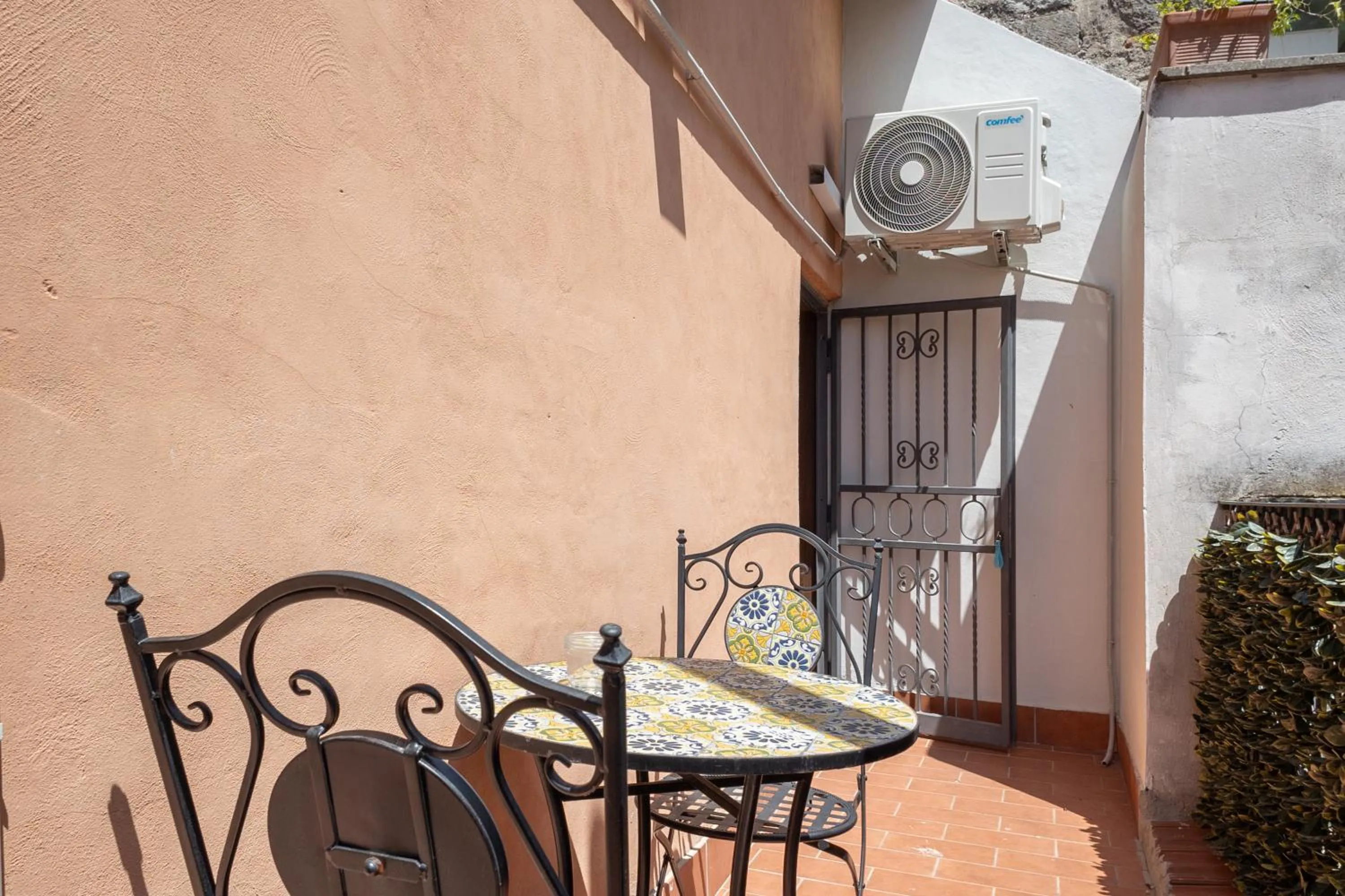 Balcony/Terrace in SOHO Piaggiarelle by Dasso - Guest House