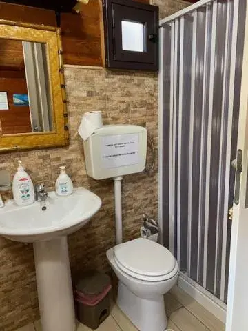 Double Room with Private Bathroom in La Bianca Scogliera Double Room with Private Bathroom in La Bianca Scogliera