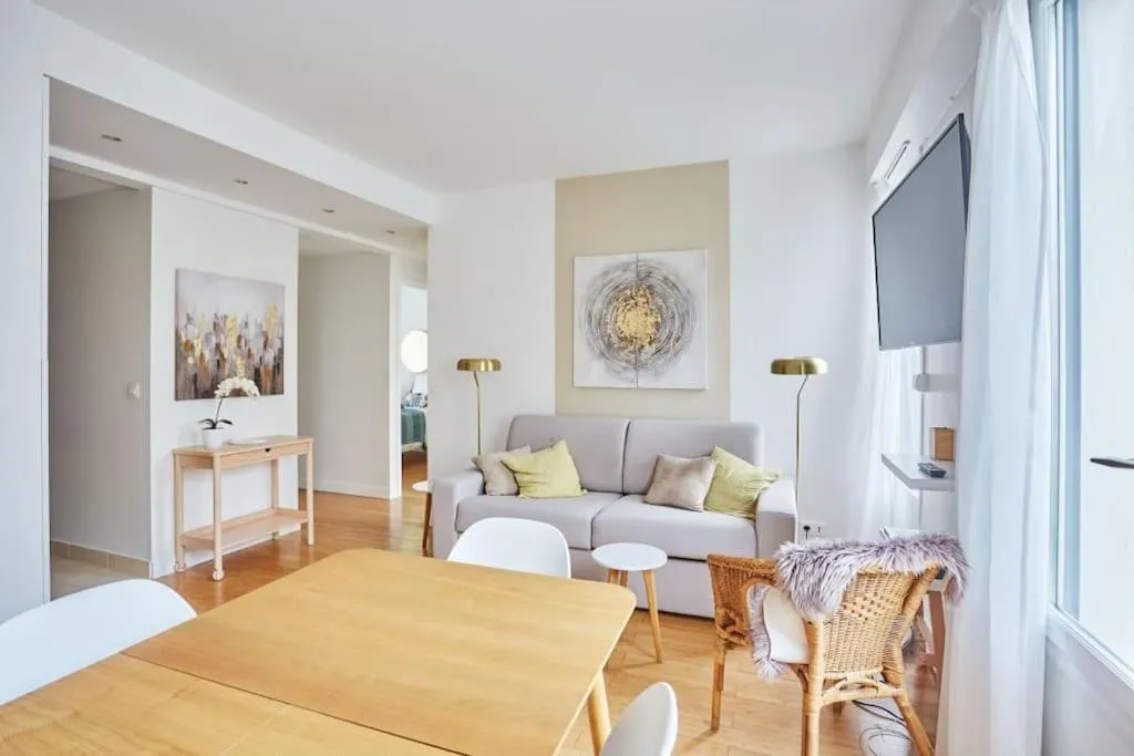 Rent a Room apartments - Degas