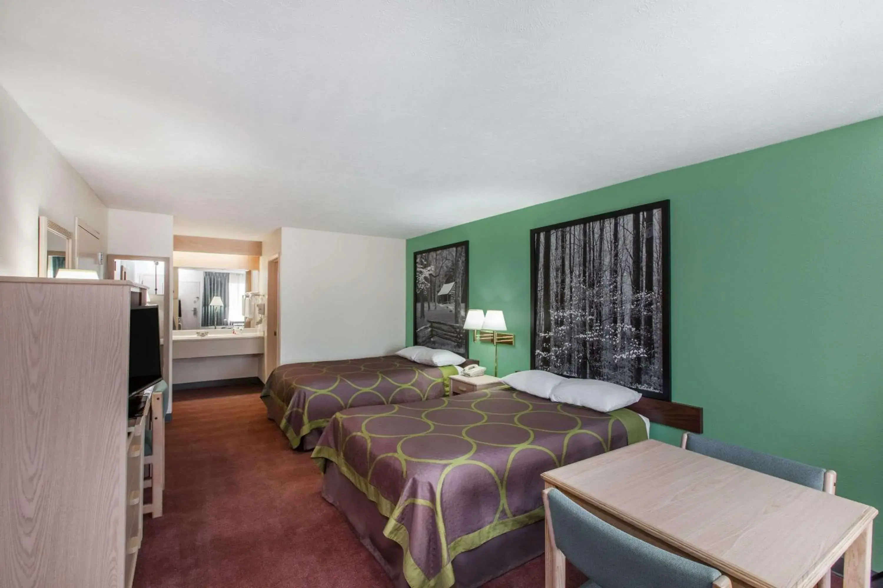 Double Room with Two Double Beds - Non-Smoking in Super 8 by Wyndham Jasper TX Double Room with Two Double Beds - Non-Smoking in Super 8 by Wyndham Jasper TX