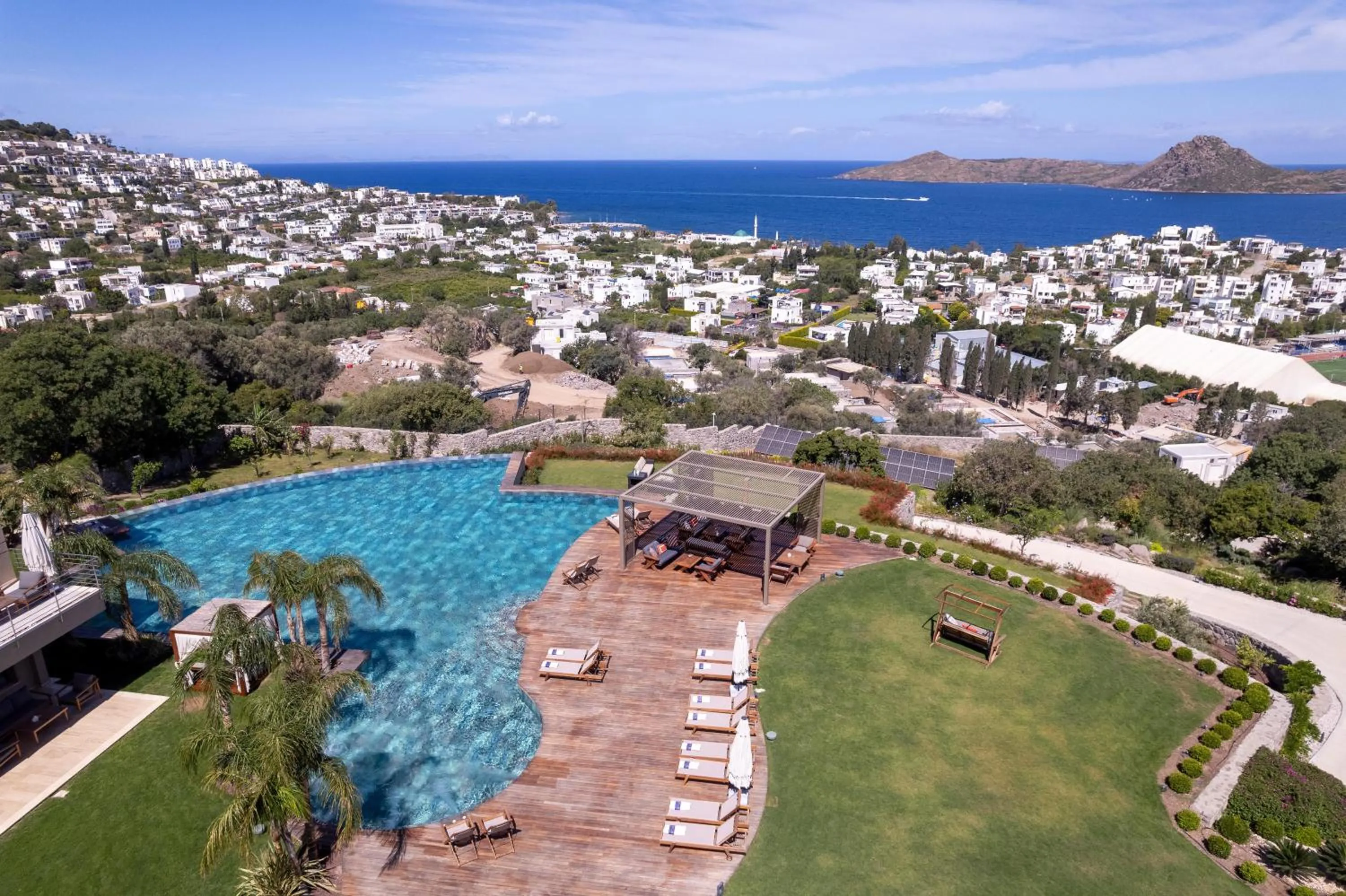 Swimming pool in Ailla Yalıkavak