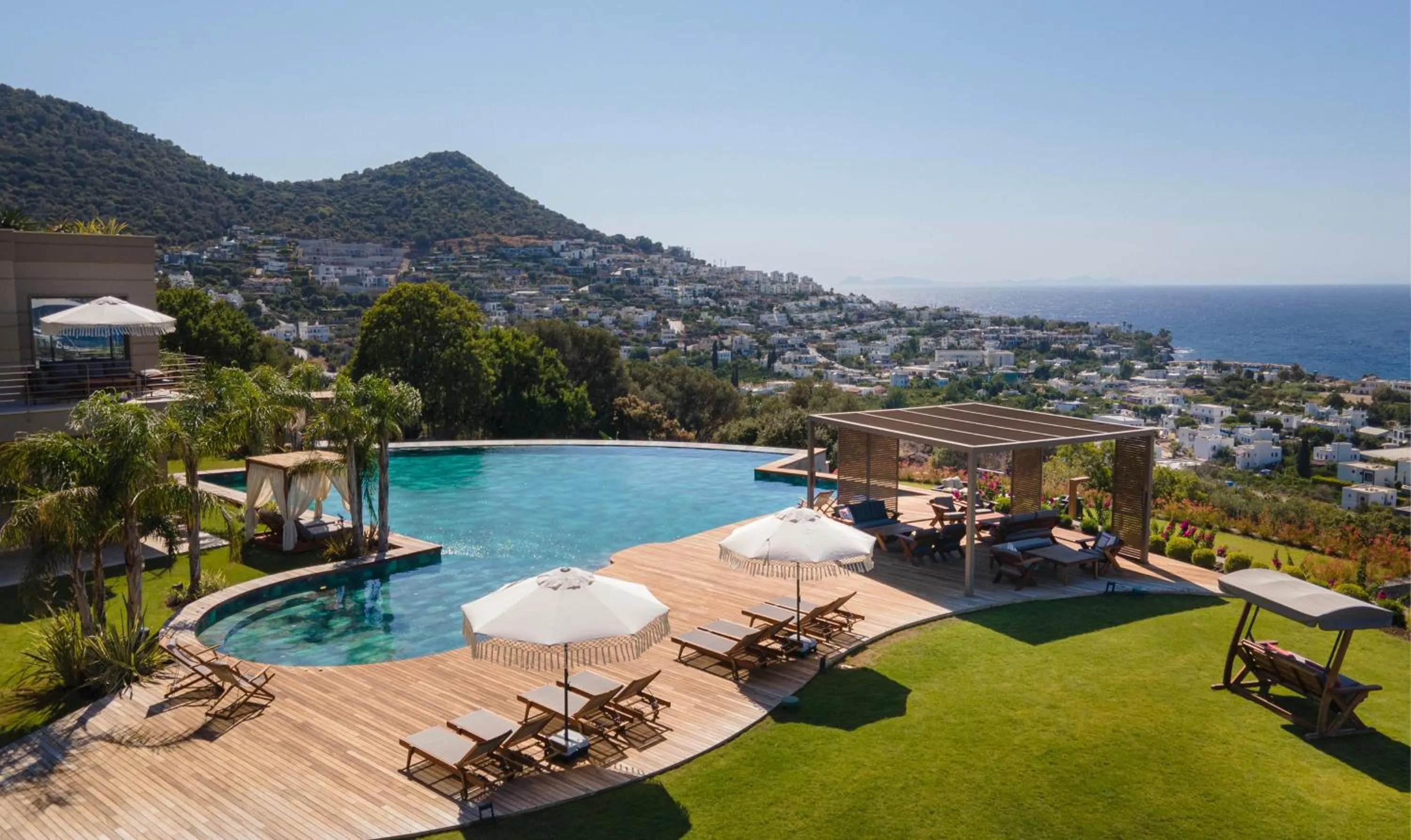 Swimming pool in Ailla Yalıkavak