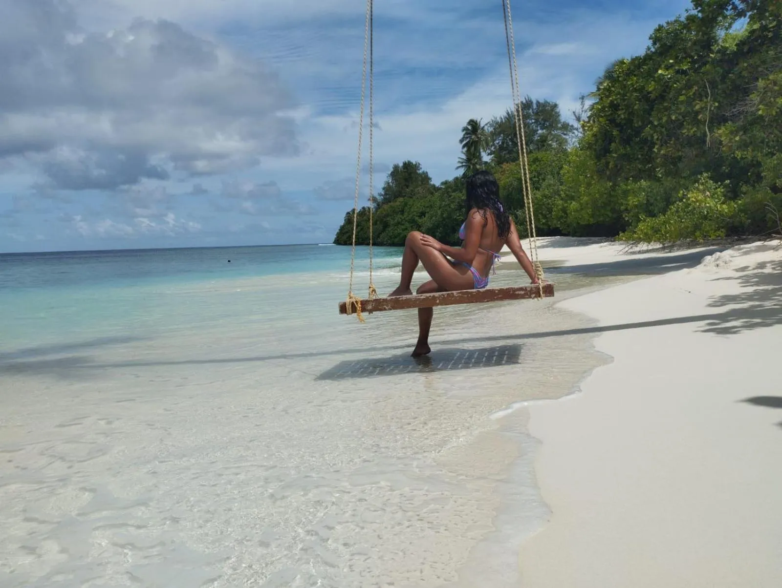 Beach in White Sand Inn