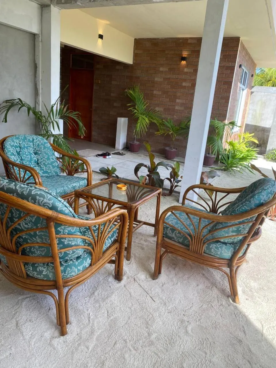 Day in White Sand Inn