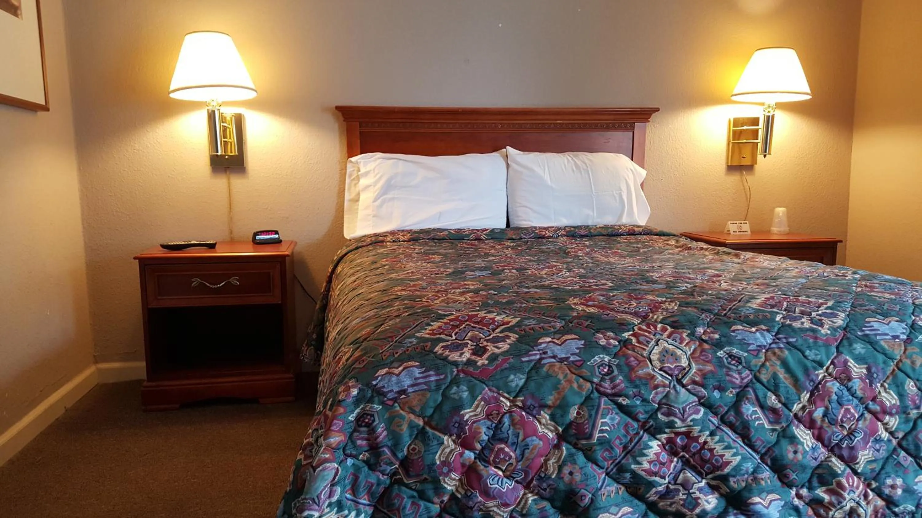 Bed in Pacific Motel