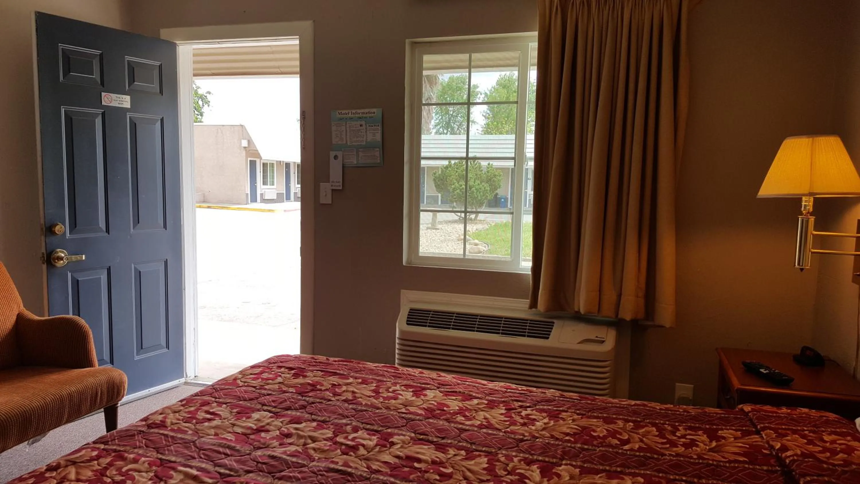 Bed in Pacific Motel