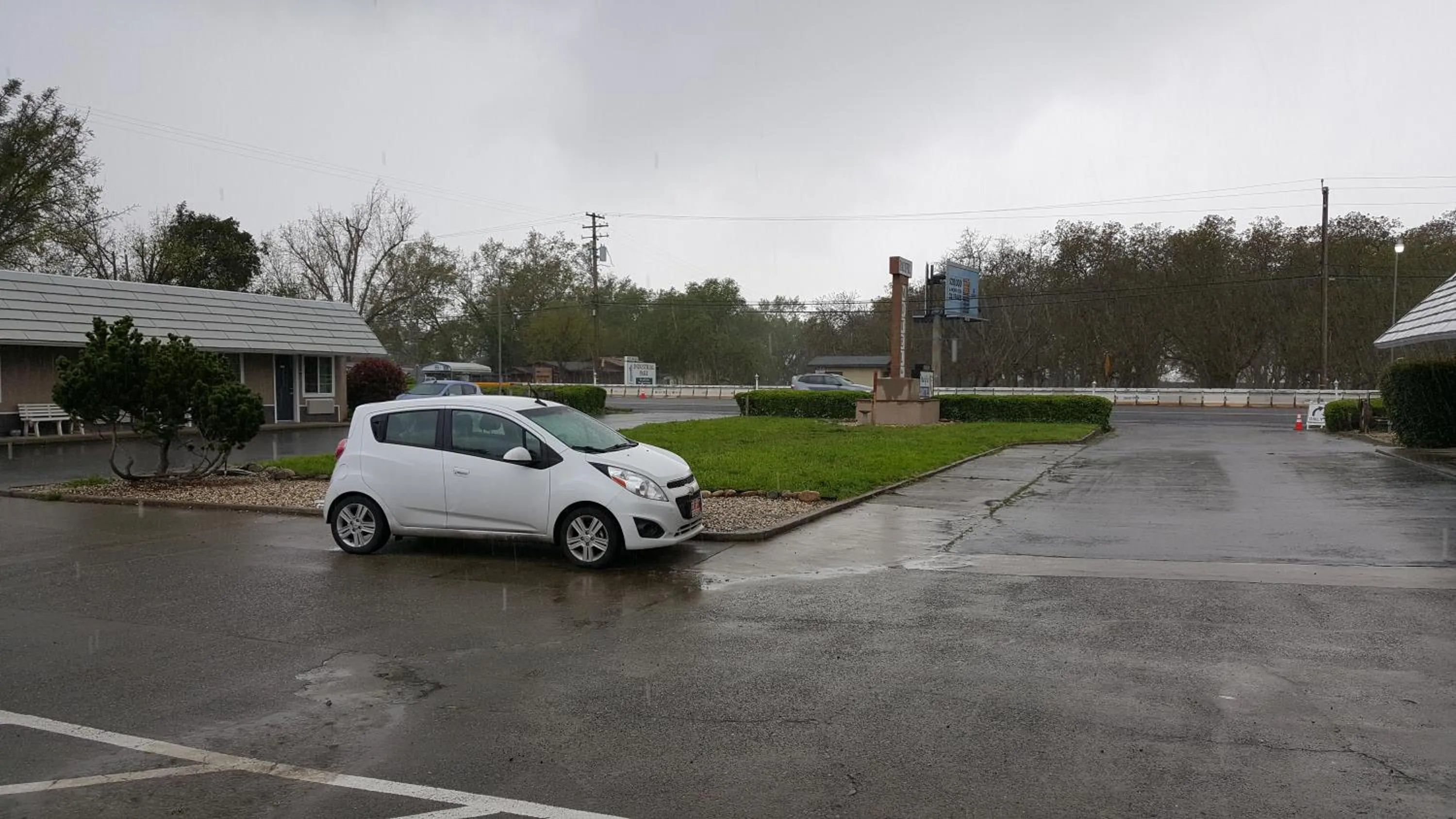 Property building in Pacific Motel