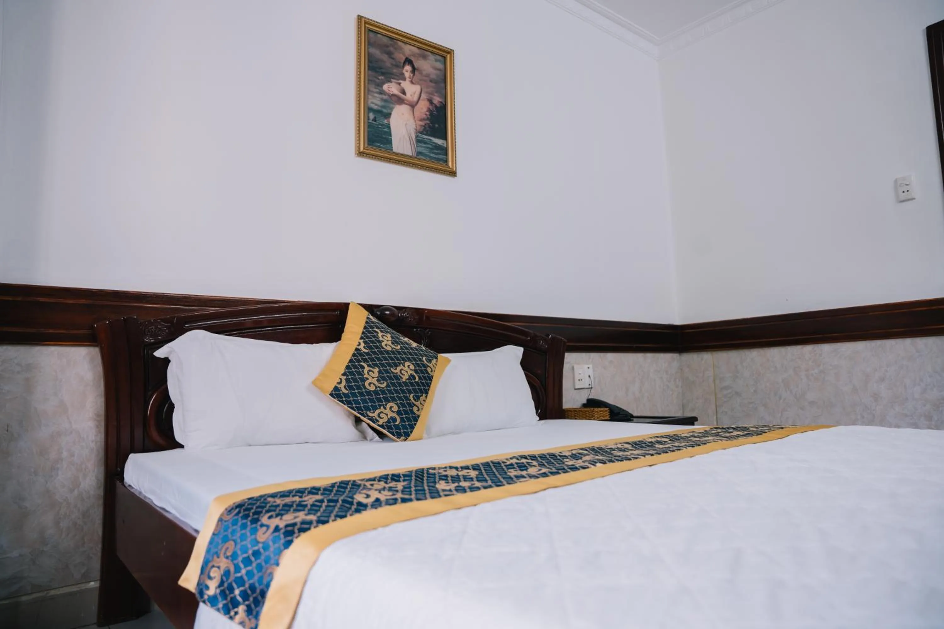 Bed in HUNG HUONG HOTEL