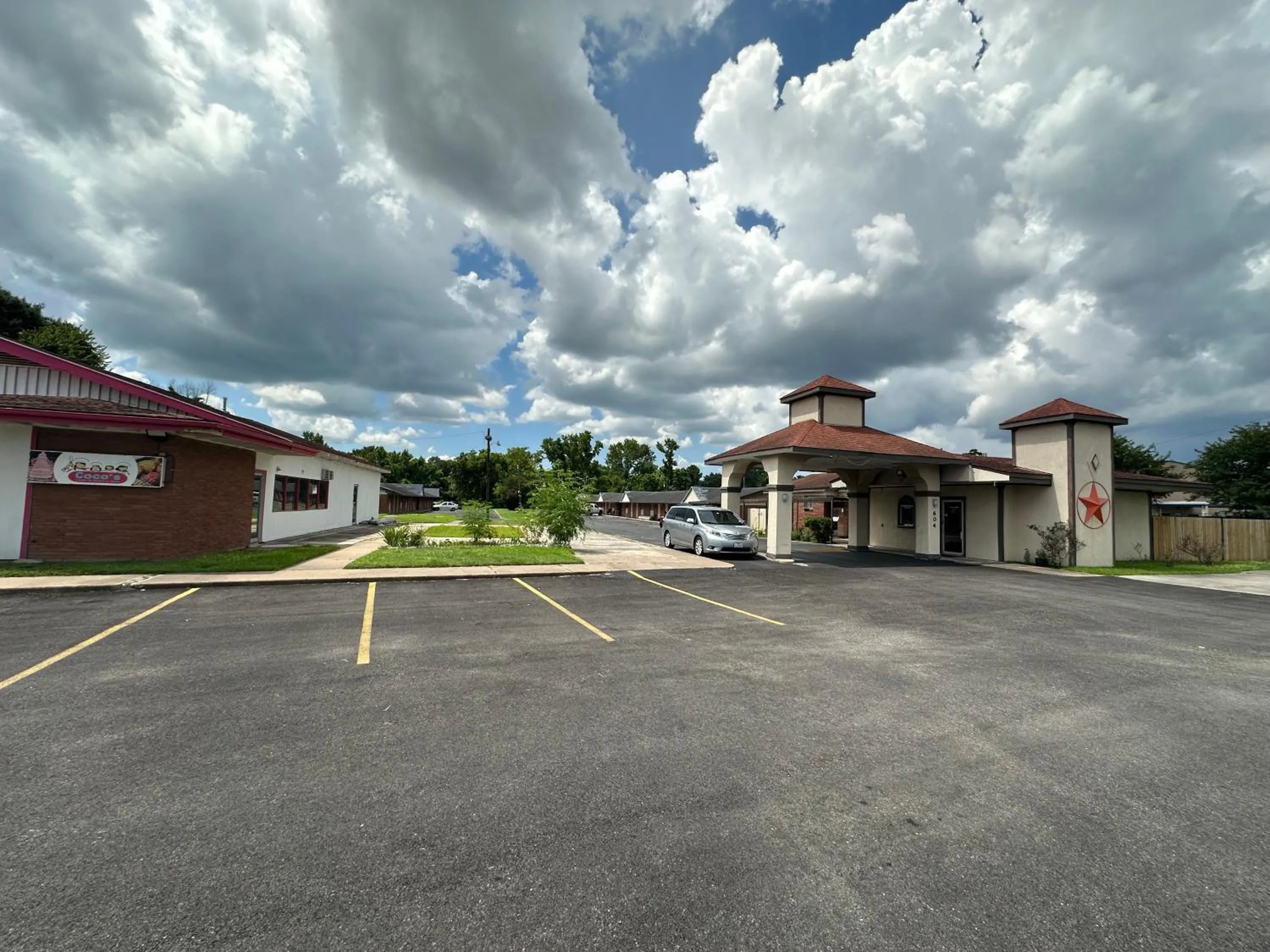 Summit Inn - Dayton