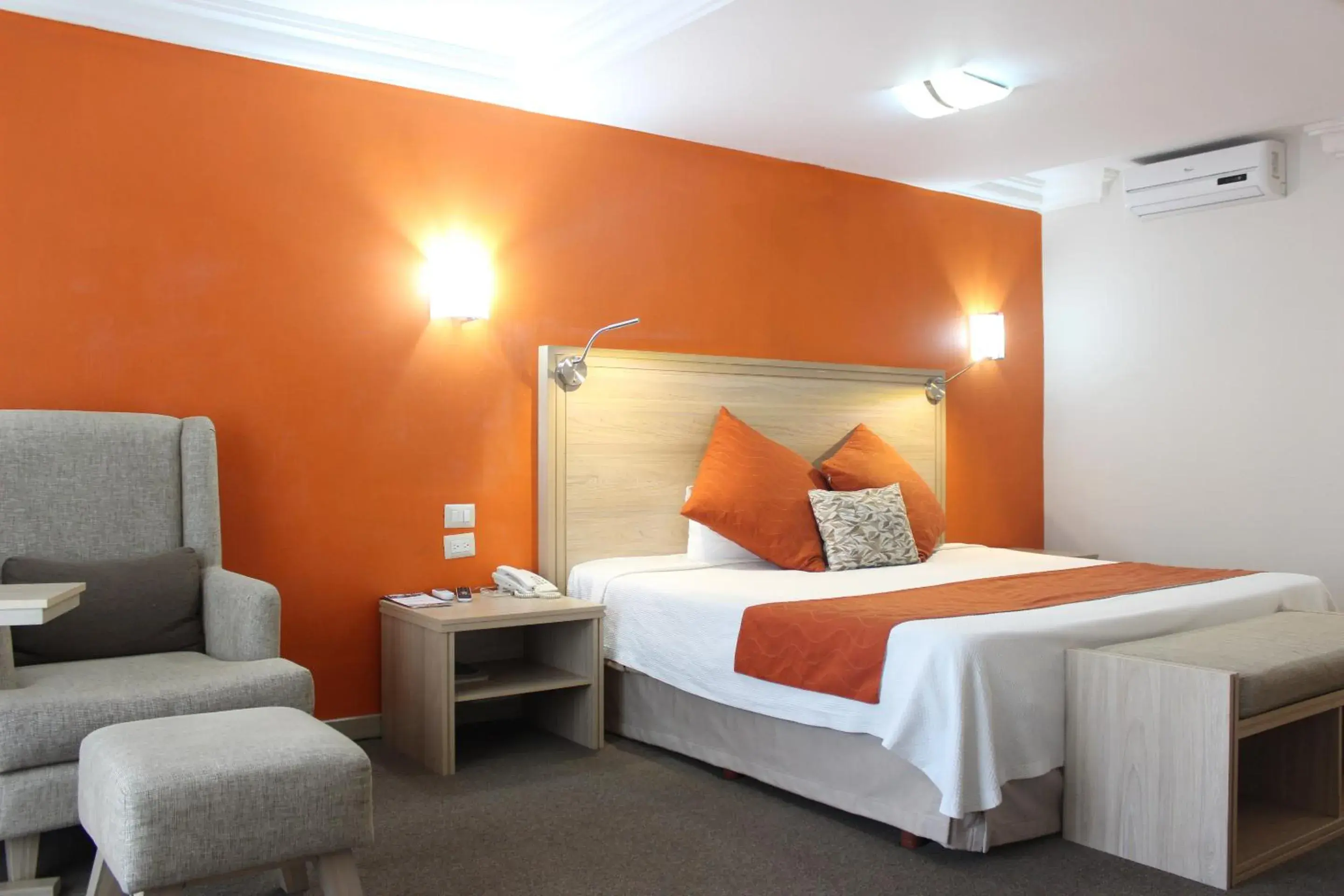 Deluxe King Suite in Hotel Flamingo Irapuato Deluxe King Suite in Hotel Flamingo Irapuato