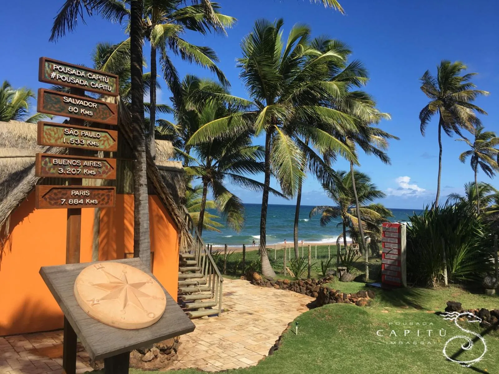 Communal lounge/ TV room in Pousada Capitù