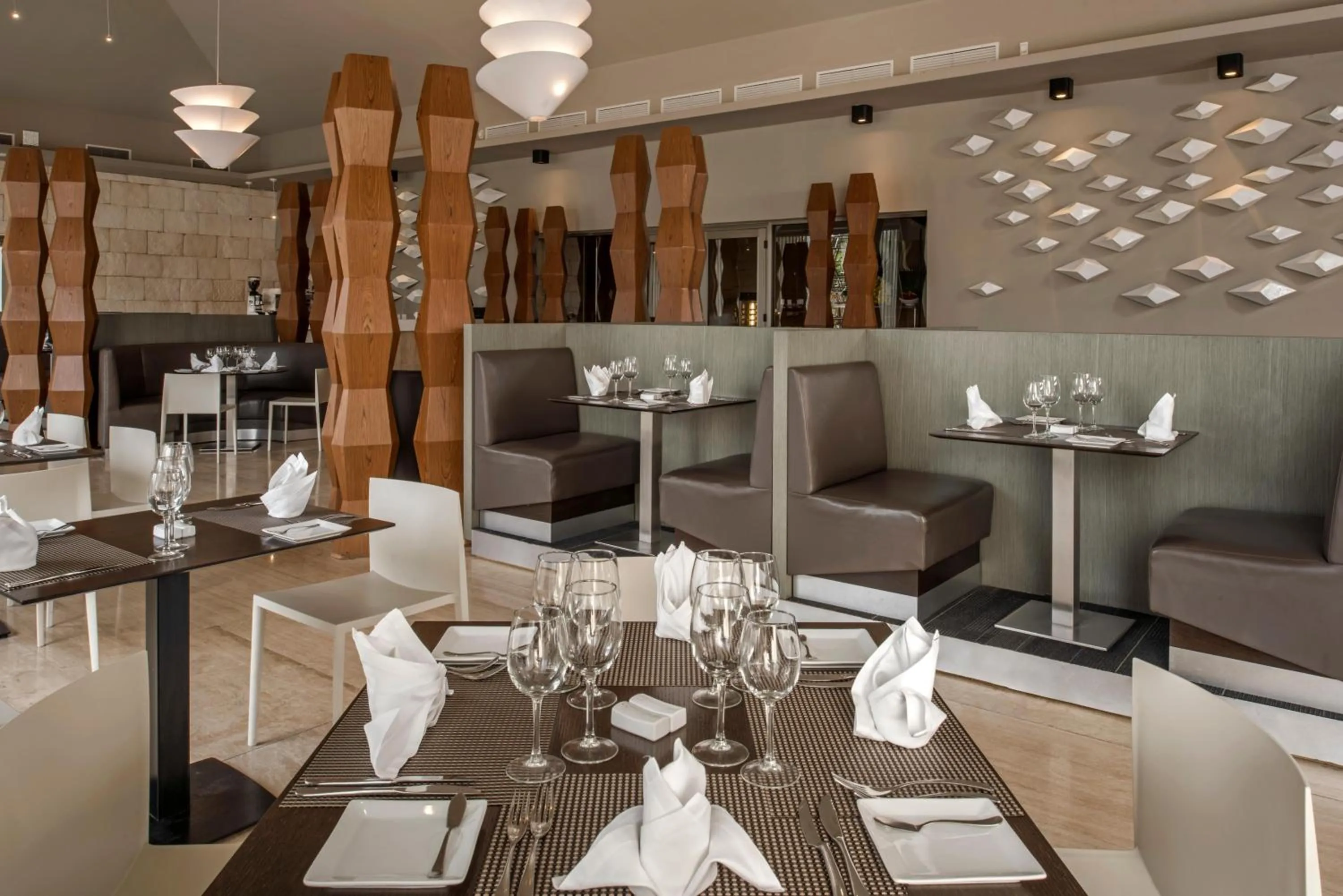 Restaurant/places to eat in Platinum Yucatan Princess Adults Only - All Inclusive