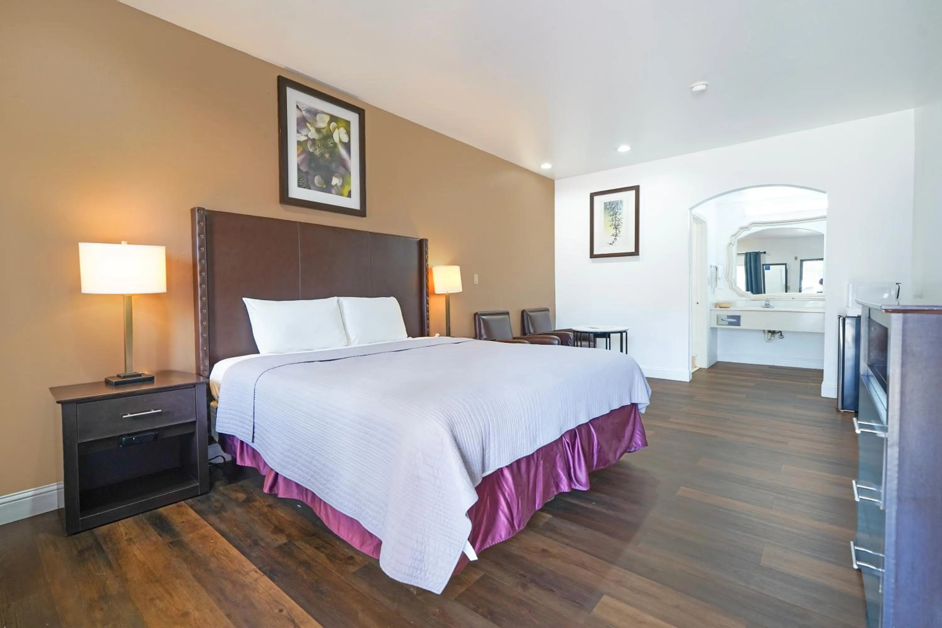 Bedroom, Bed in Budget inn by Oyo San Augustine