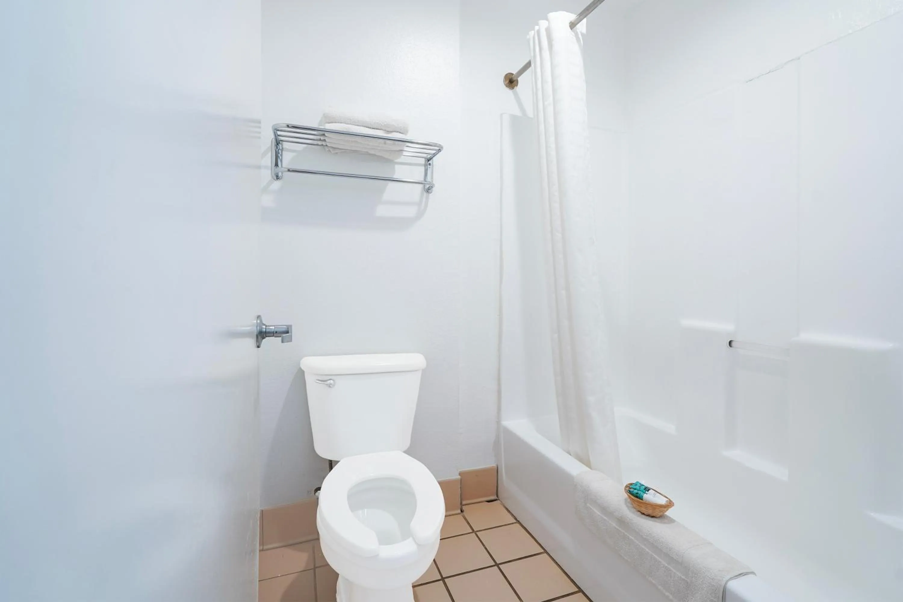 Bathroom in Budget inn by Oyo San Augustine