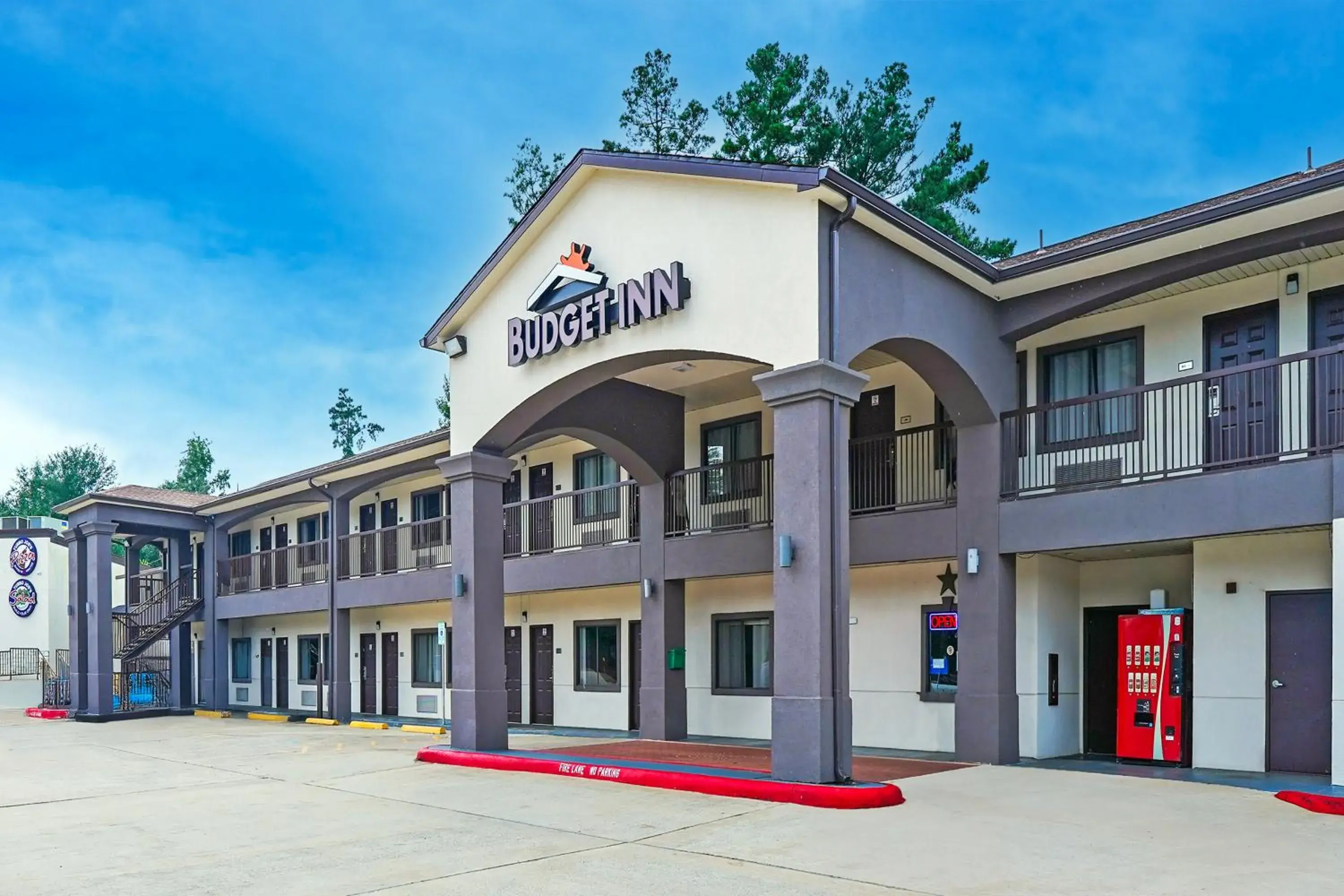 Facade/entrance in Budget inn by Oyo San Augustine Facade/entrance in Budget inn by Oyo San Augustine