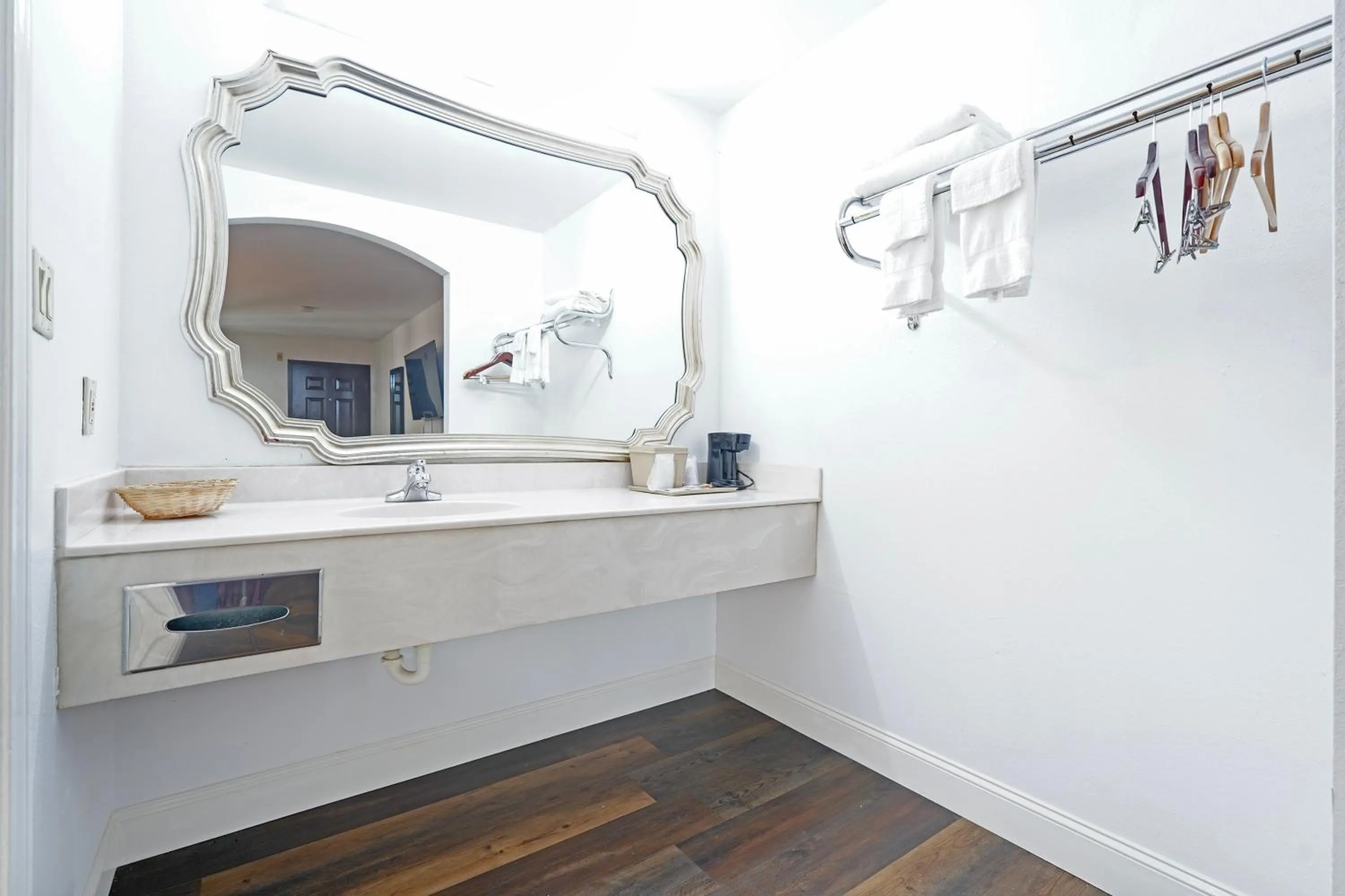 Bathroom in Budget inn by Oyo San Augustine