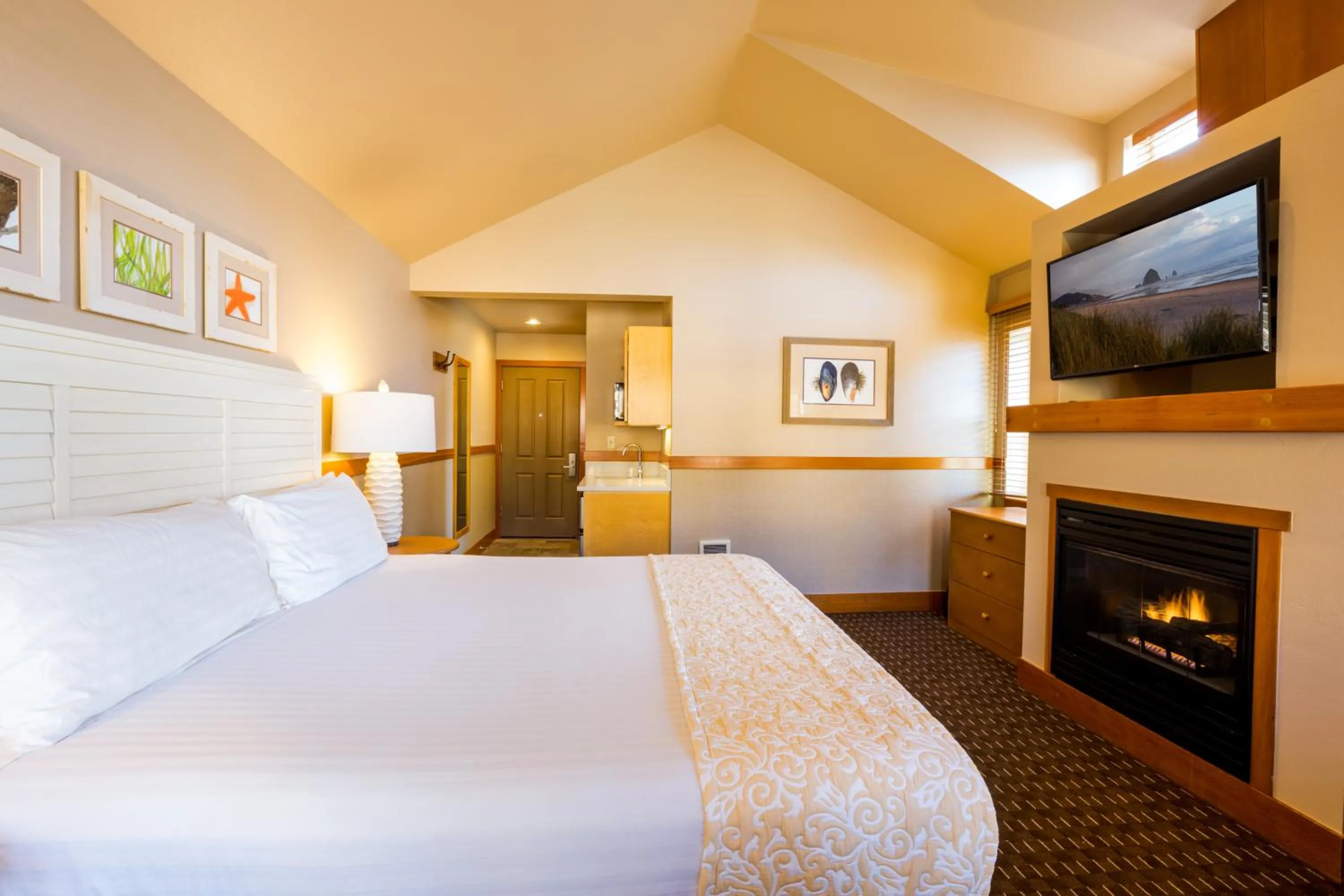 Bed in The Ocean Lodge