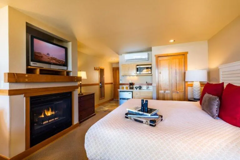 Bed in The Ocean Lodge