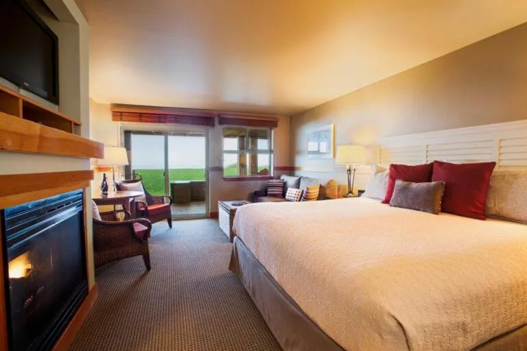 Bed in The Ocean Lodge